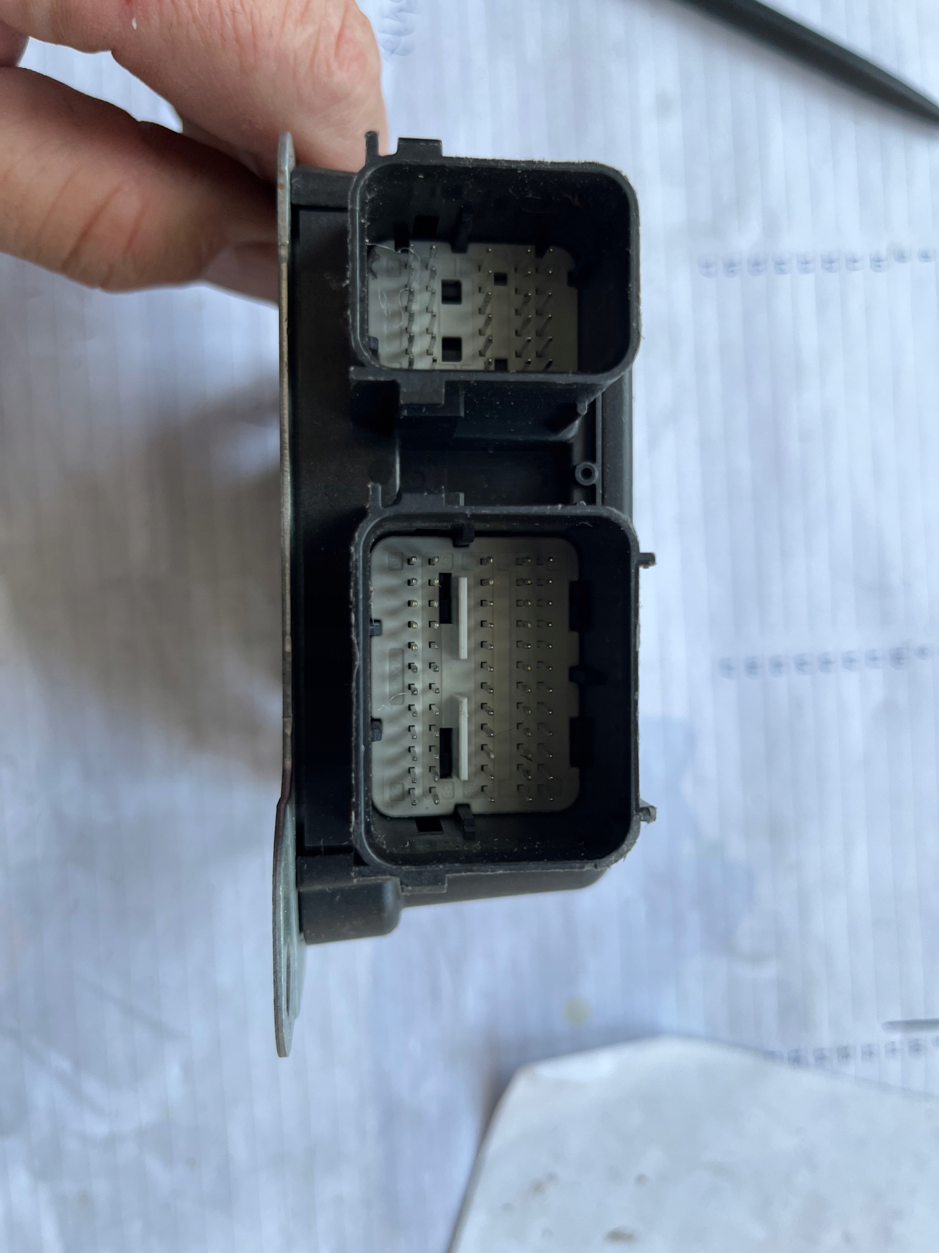 261087 - HX-14d374-ab F pace датчик подушки