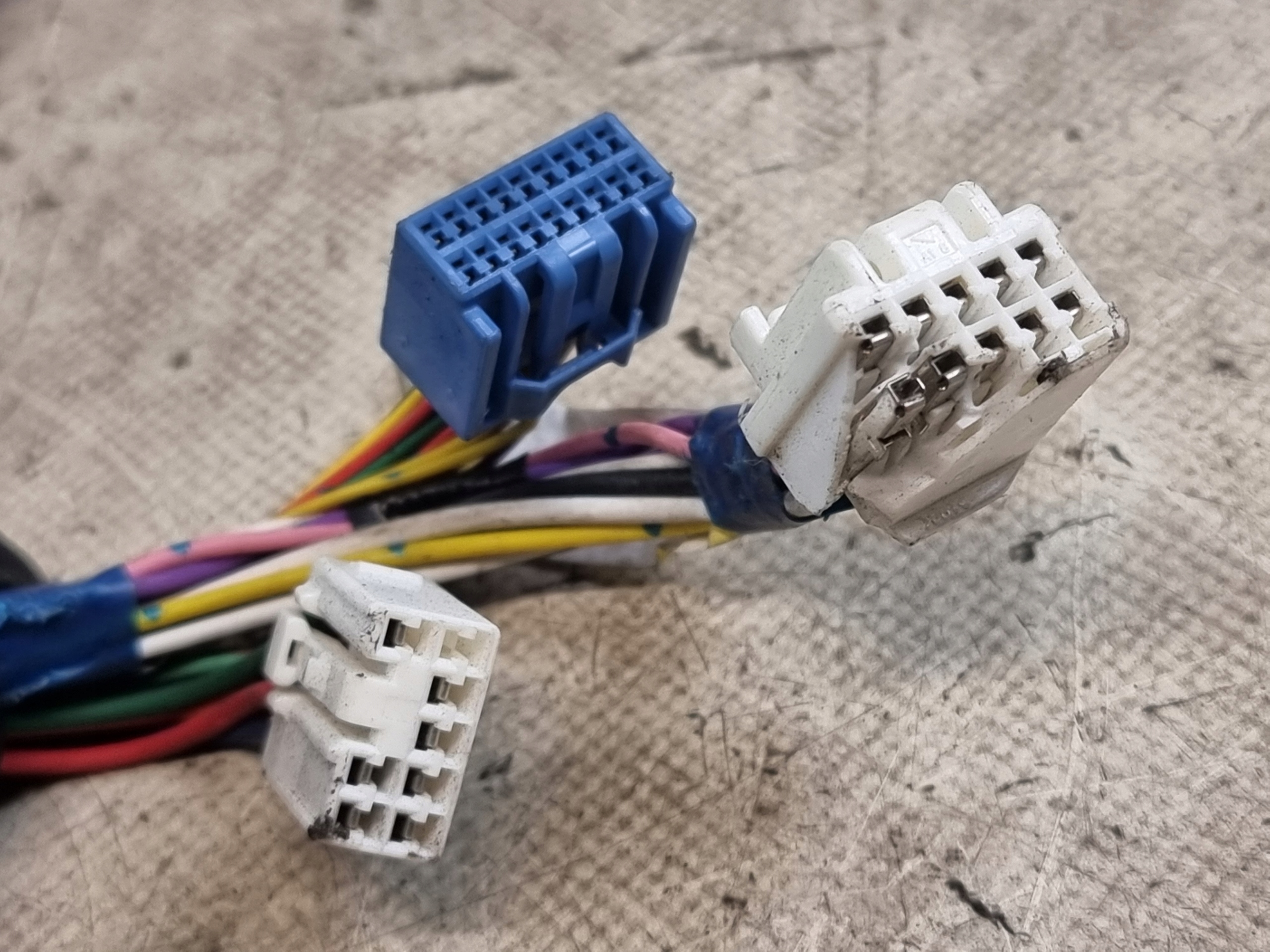 bundle wiring door left front TOYOTA PRIUS II 08r