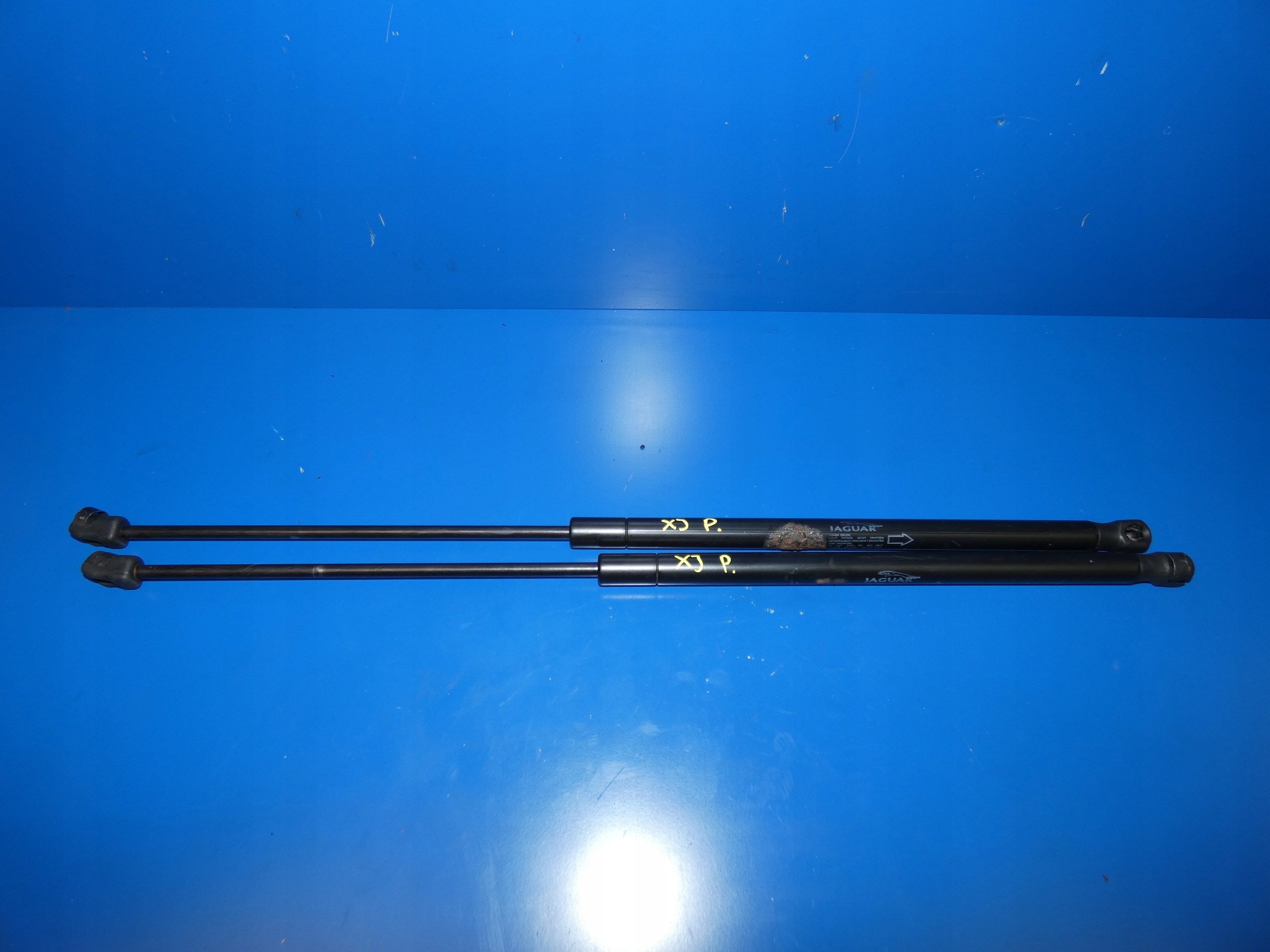 JAGUAR XJ X351 damper bonnets SILOWNIKI KOMPLET