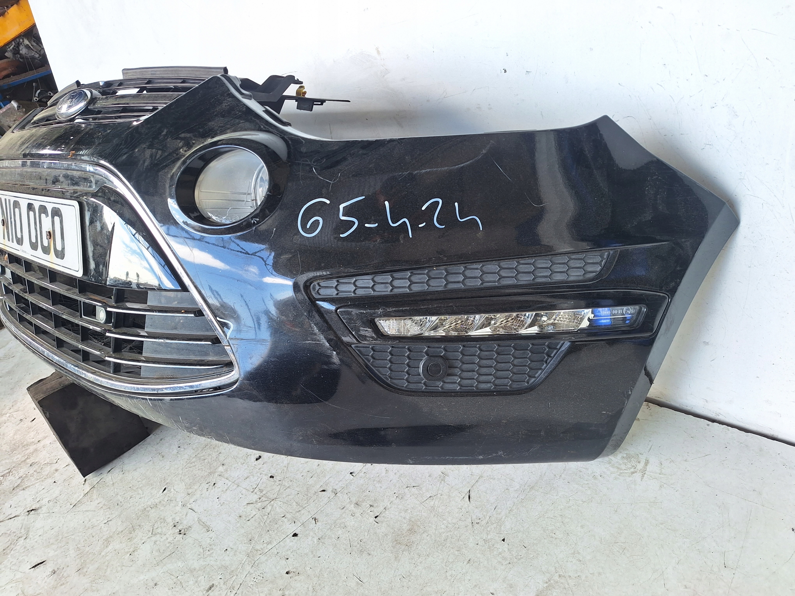 FORD S-MAX MK1 LIFT 10-15 bumper LED + PDC