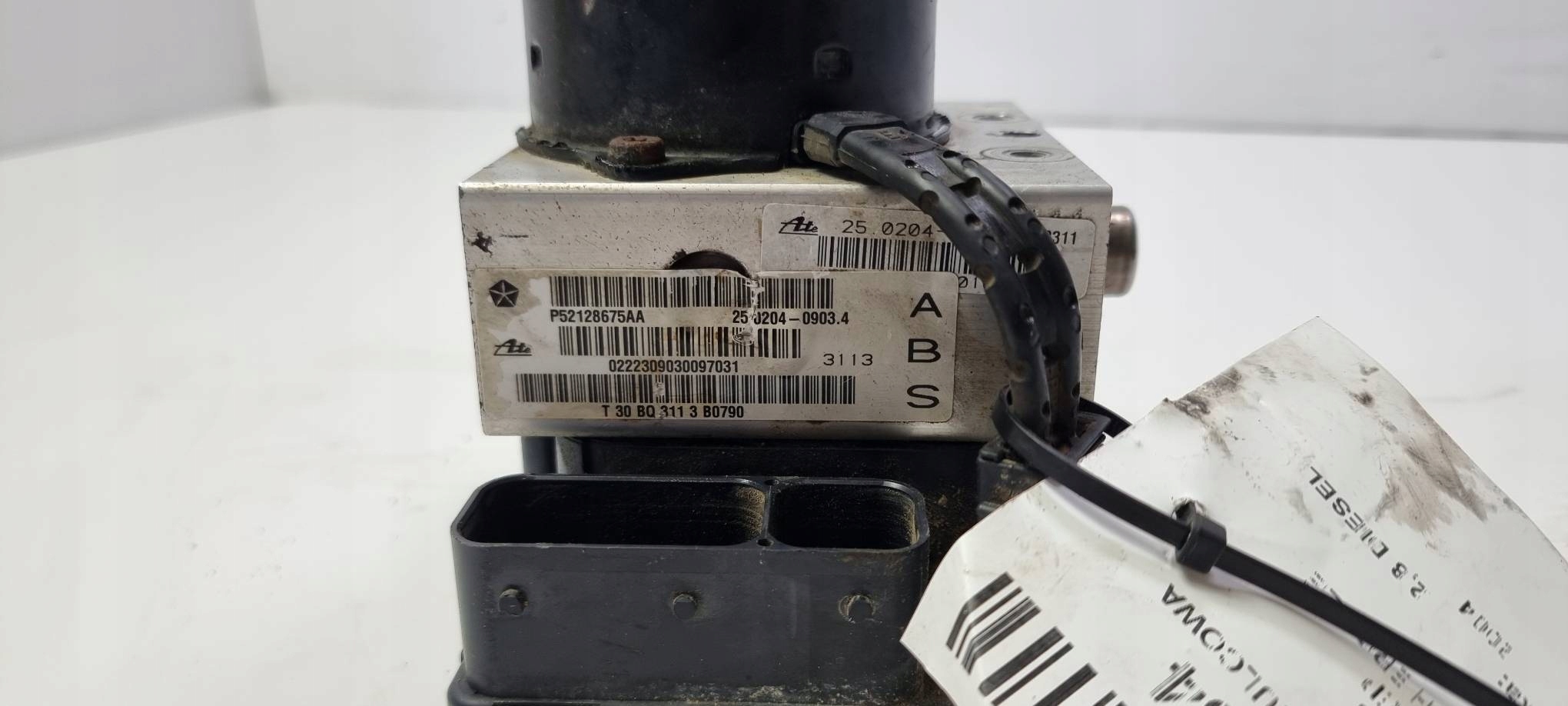 pump ABS brake P52128675AA JEEP CHEROKEE