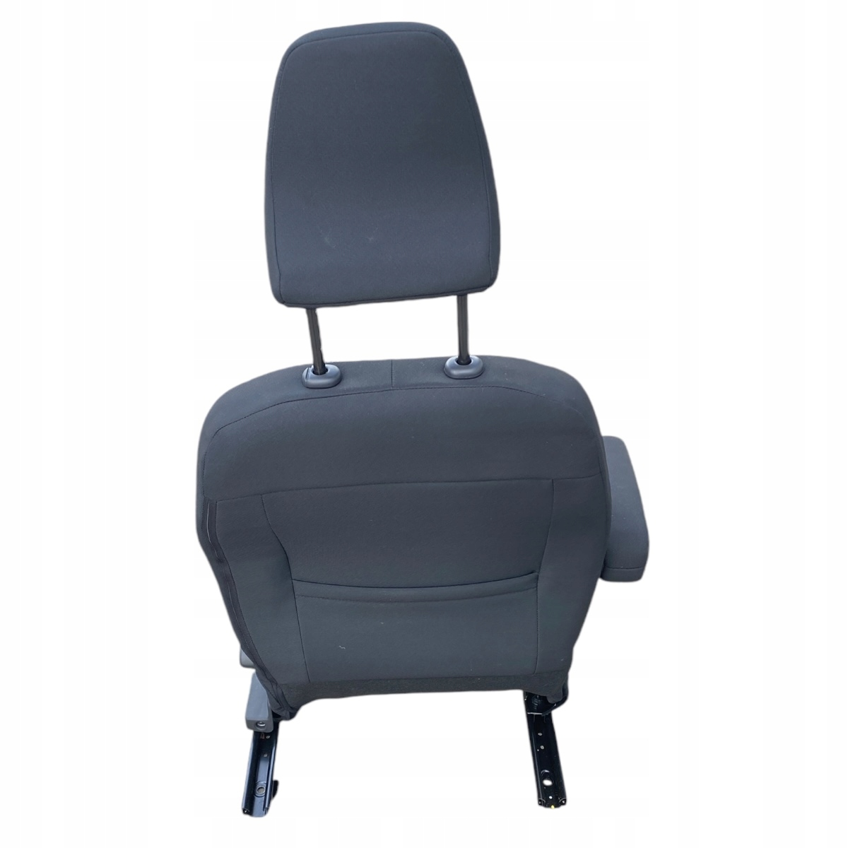 кресла диван Салон средний Dacia SANDERO III