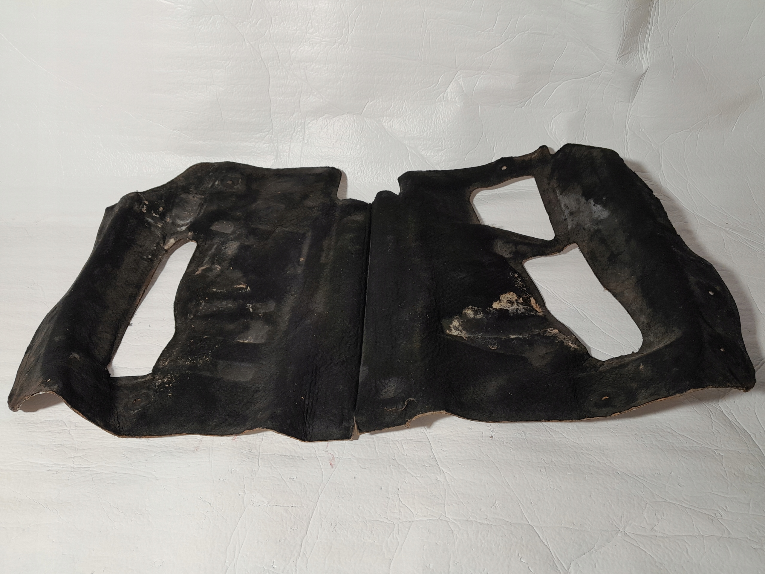 AUDI A4 B9 Blende Abdeckung TERMICZNA TUNELU 8W0803979