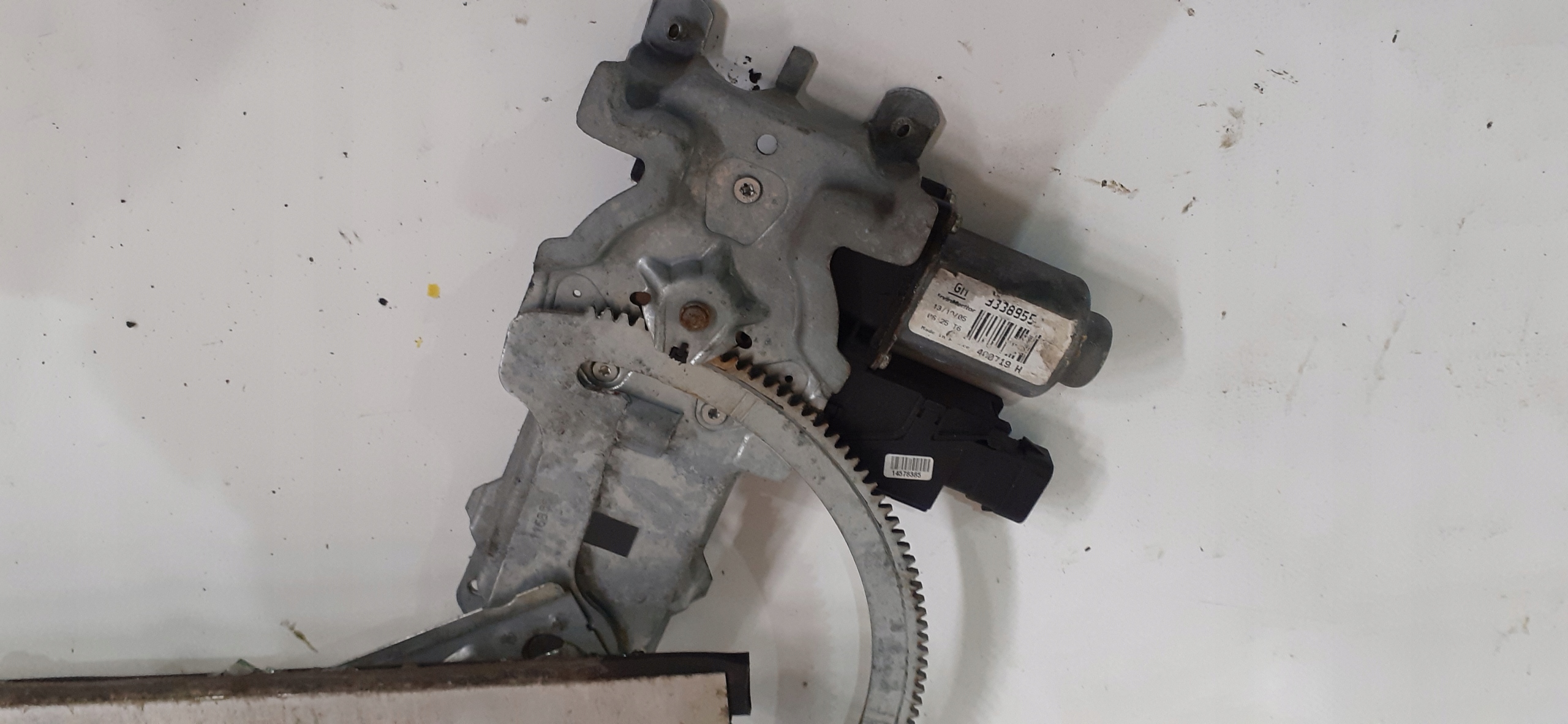 window regulator left front Opel Astra II G