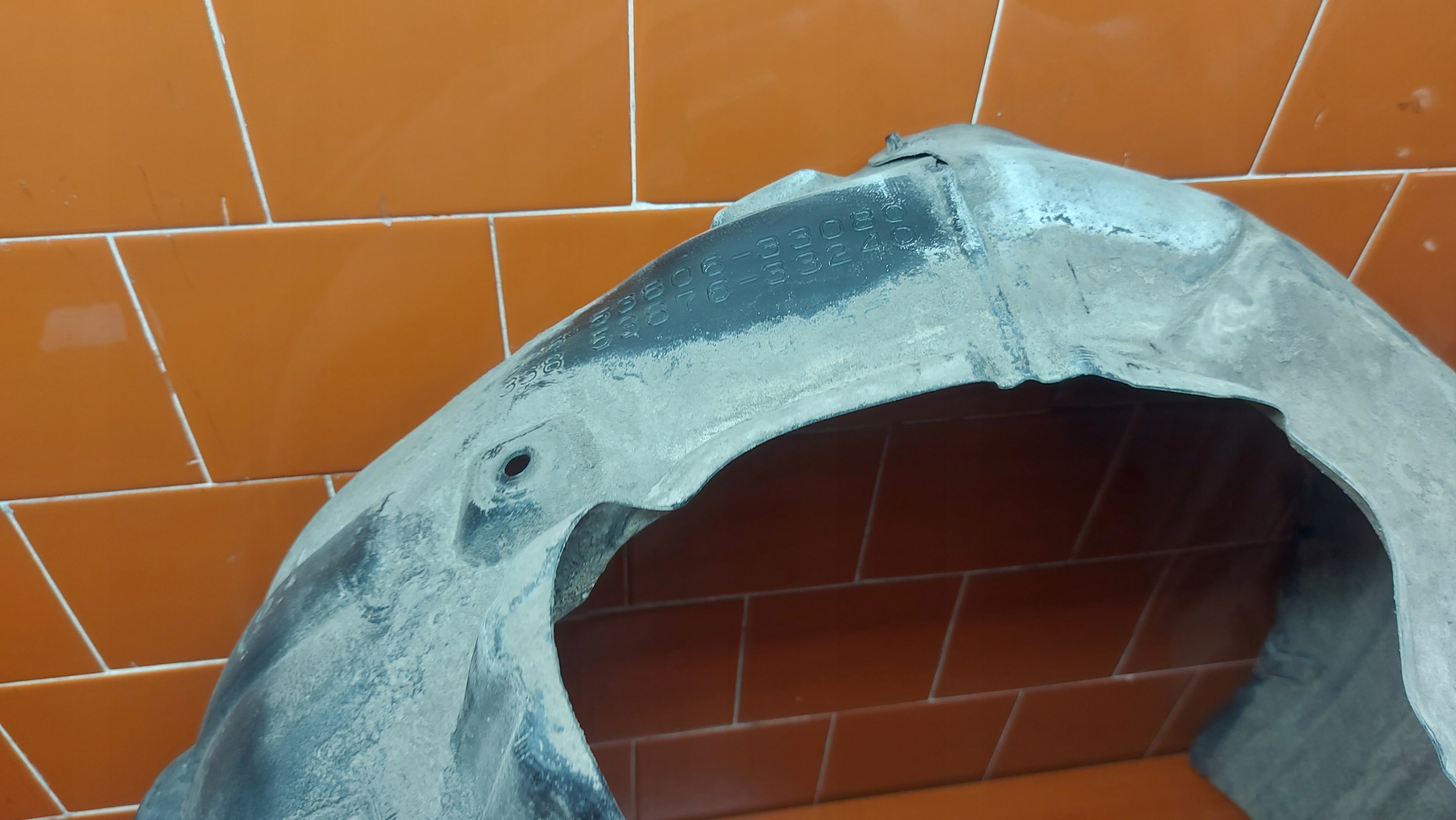 mudguard left left front front TOYOTA CAMRY VIII 17