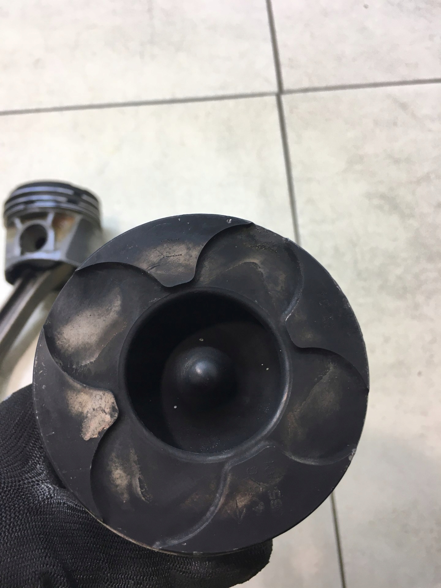 píst KORBOWOD A4 B6 2.5 TDI 078118HSRI 065AM