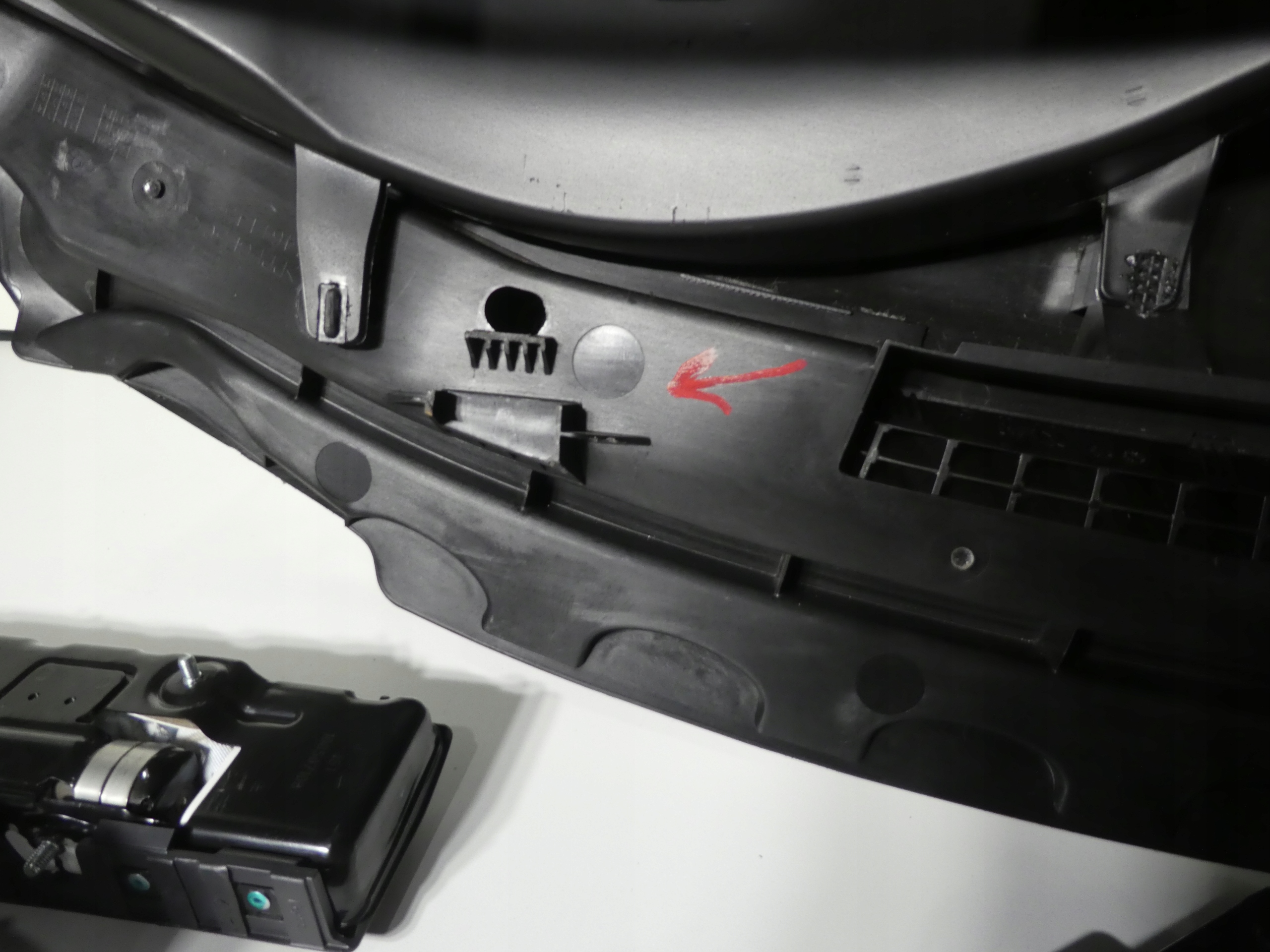 SKODA SUPERB II dashboard console airbag tension belts