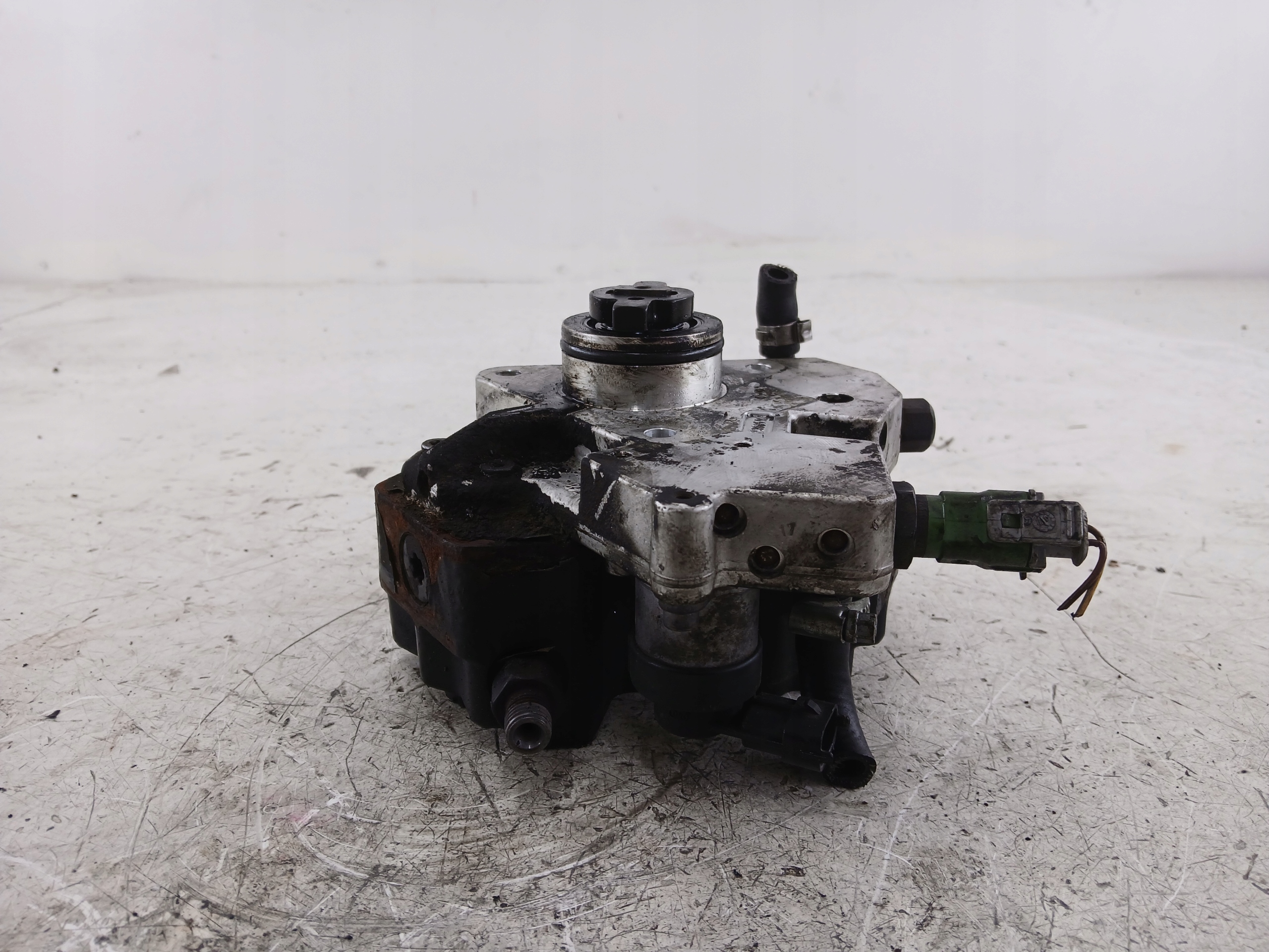VOLVO V70 II 2.4 D5 Einspritzpumpe 30756125