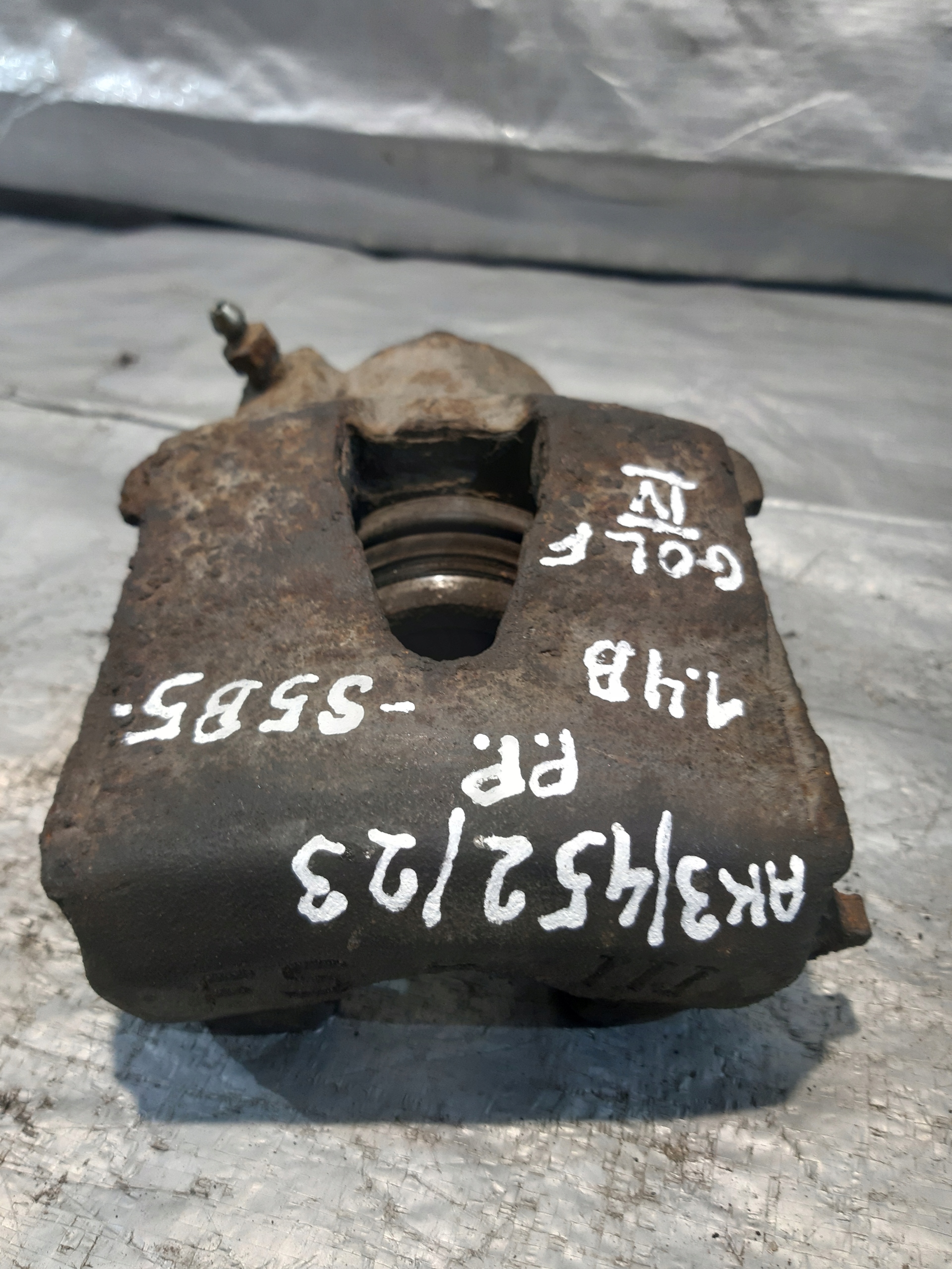 caliper brake right front VW GOLF IV 4 1.4B