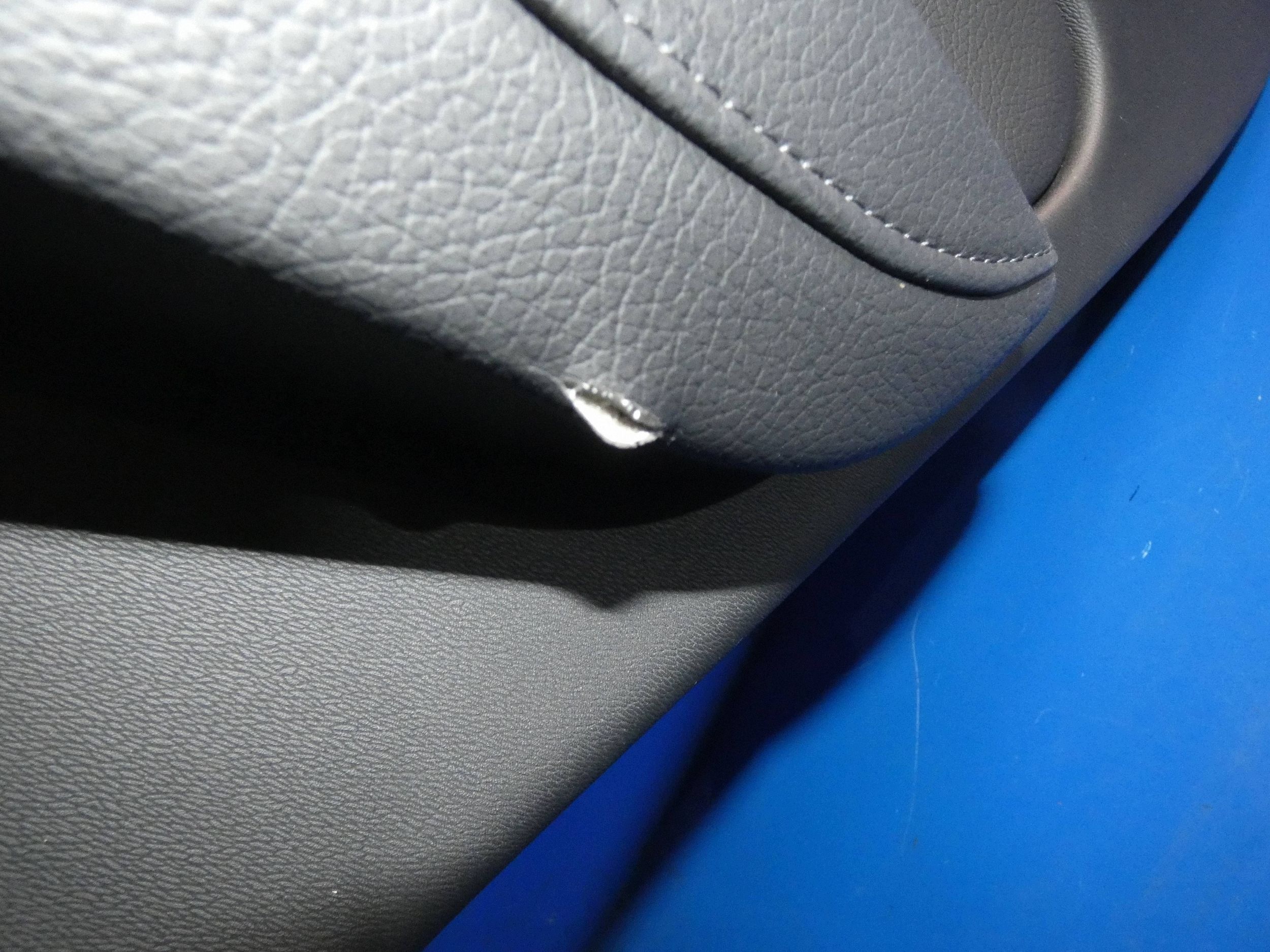 VOLVO XC60 II 17- side upholstery door right rear part