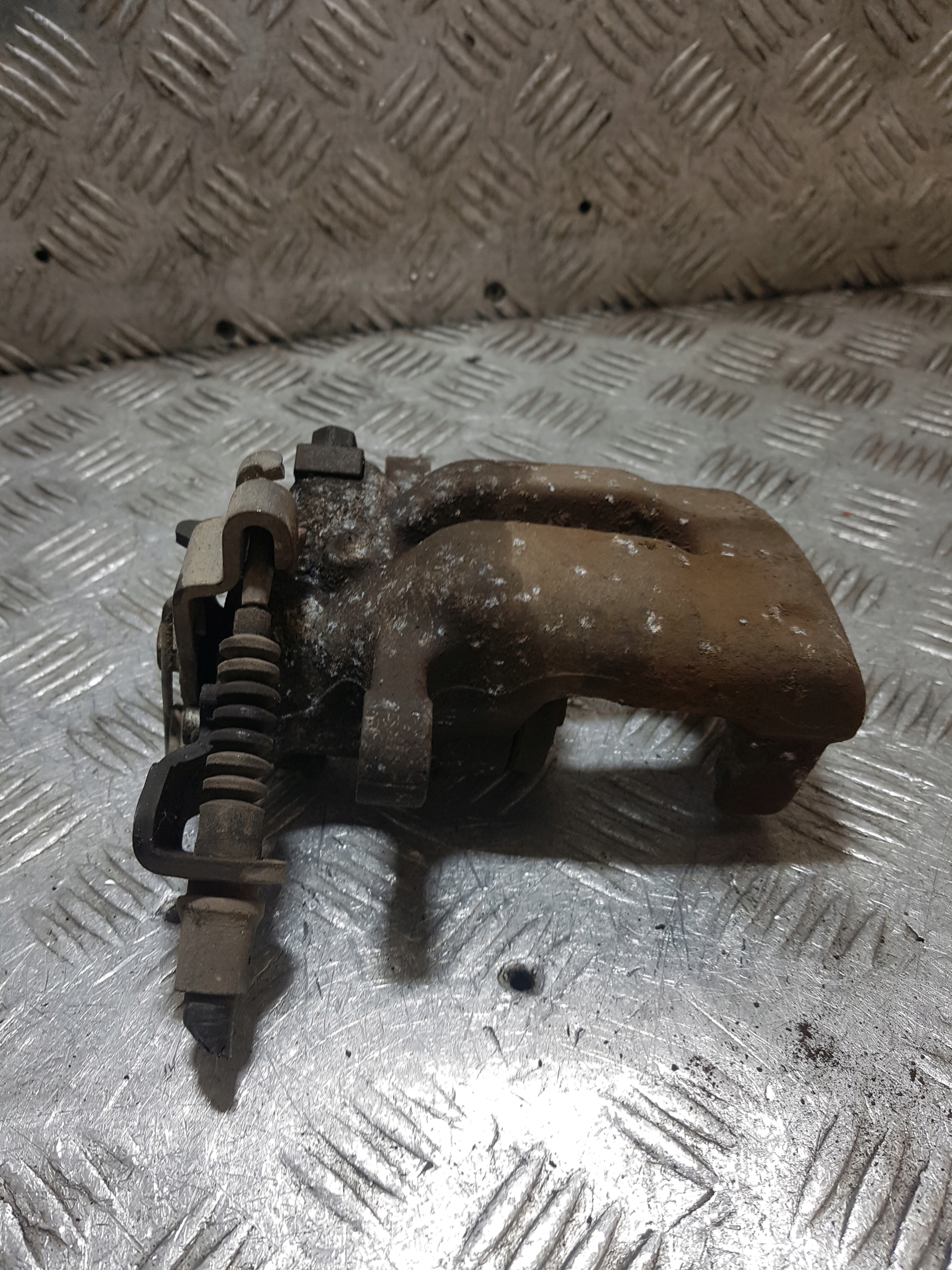 caliper brake right rear part rear OPEL ASTRA H