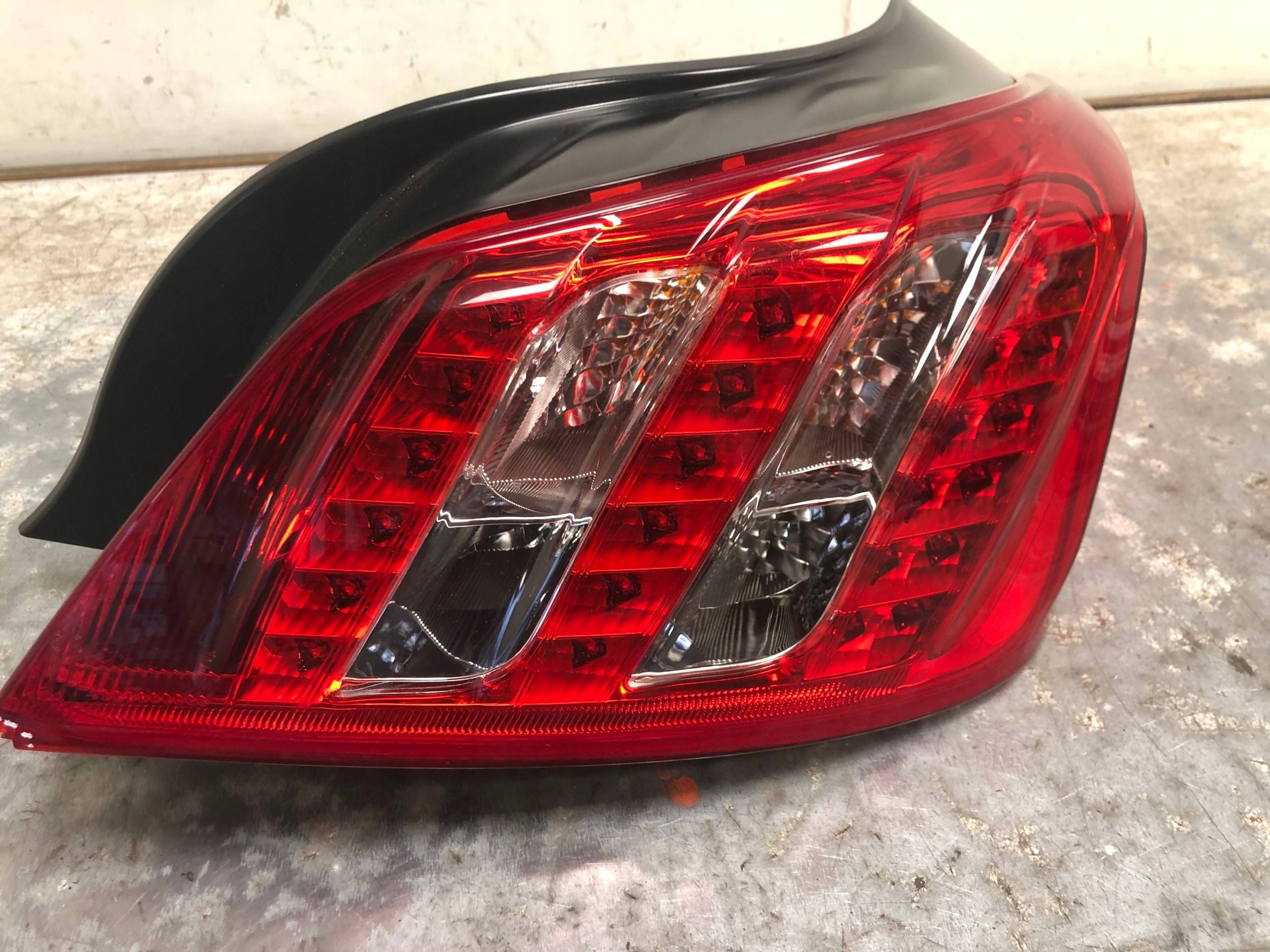 light right rear part PEUGEOT 508 and 9686293680A
