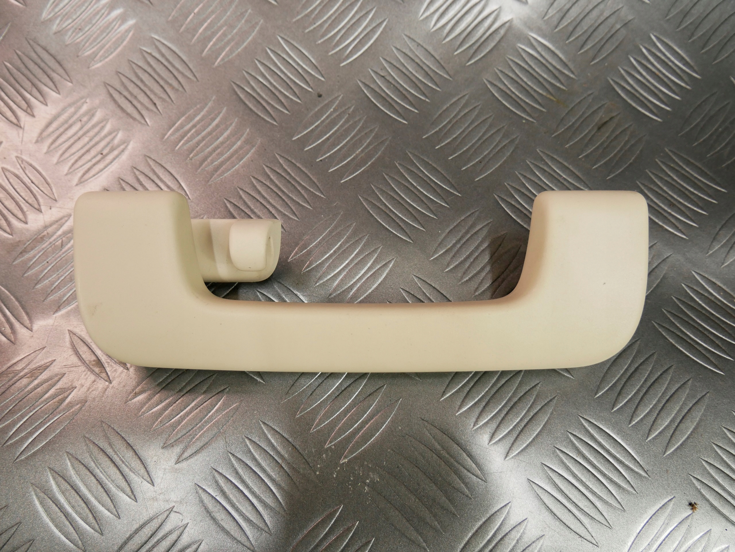 Rączka podsufitki tył tylna lewa beżowa 8P0857607S AUDI Q7 4L