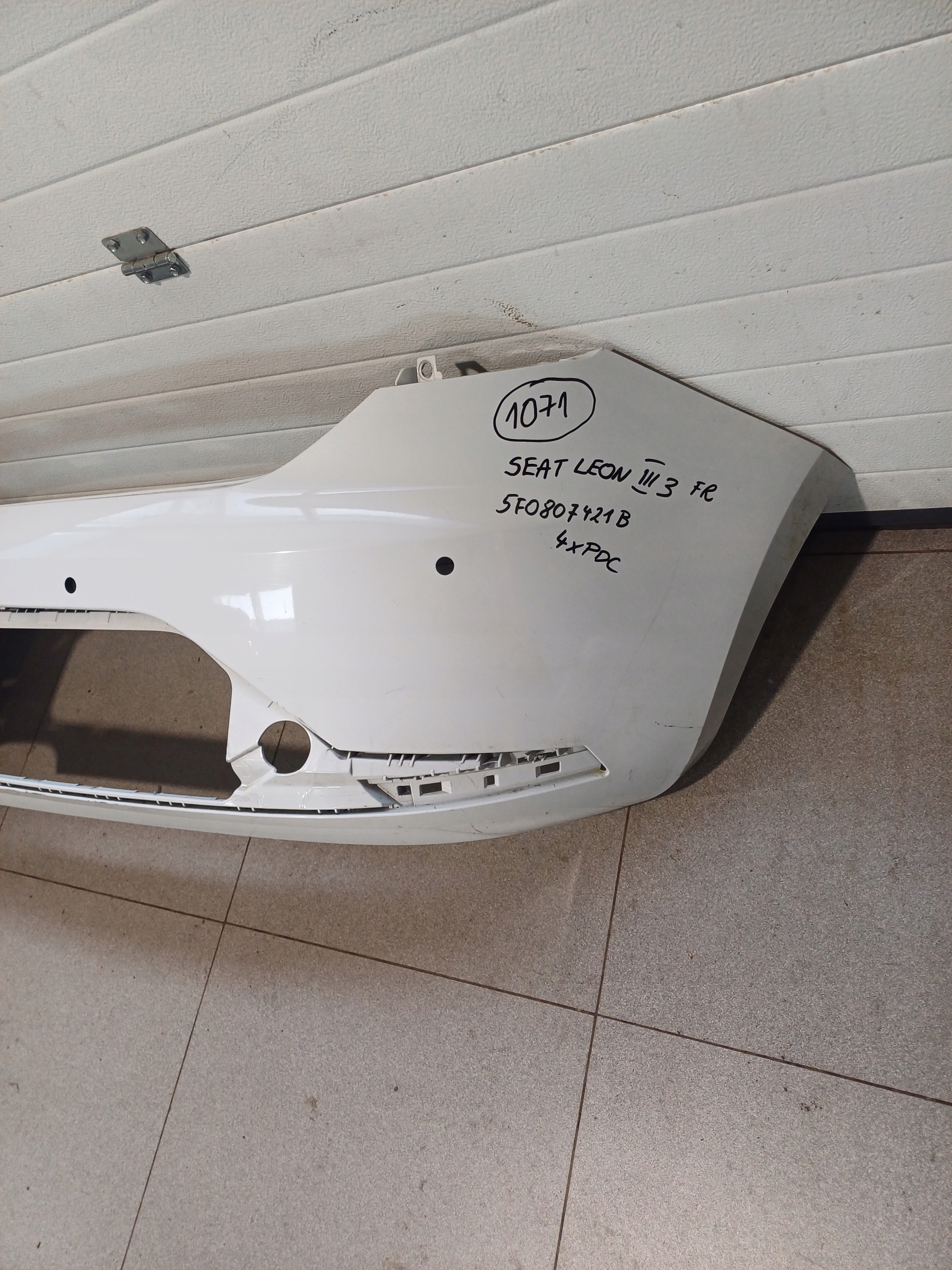 bumper rear part rear SEAT LEON 3 III FR 5F0807421B 4 X PDC HB
