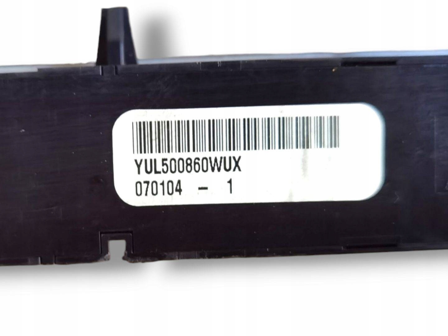Panel switch Land Rover Discovery 3 L319 2005 YUL500860WUX