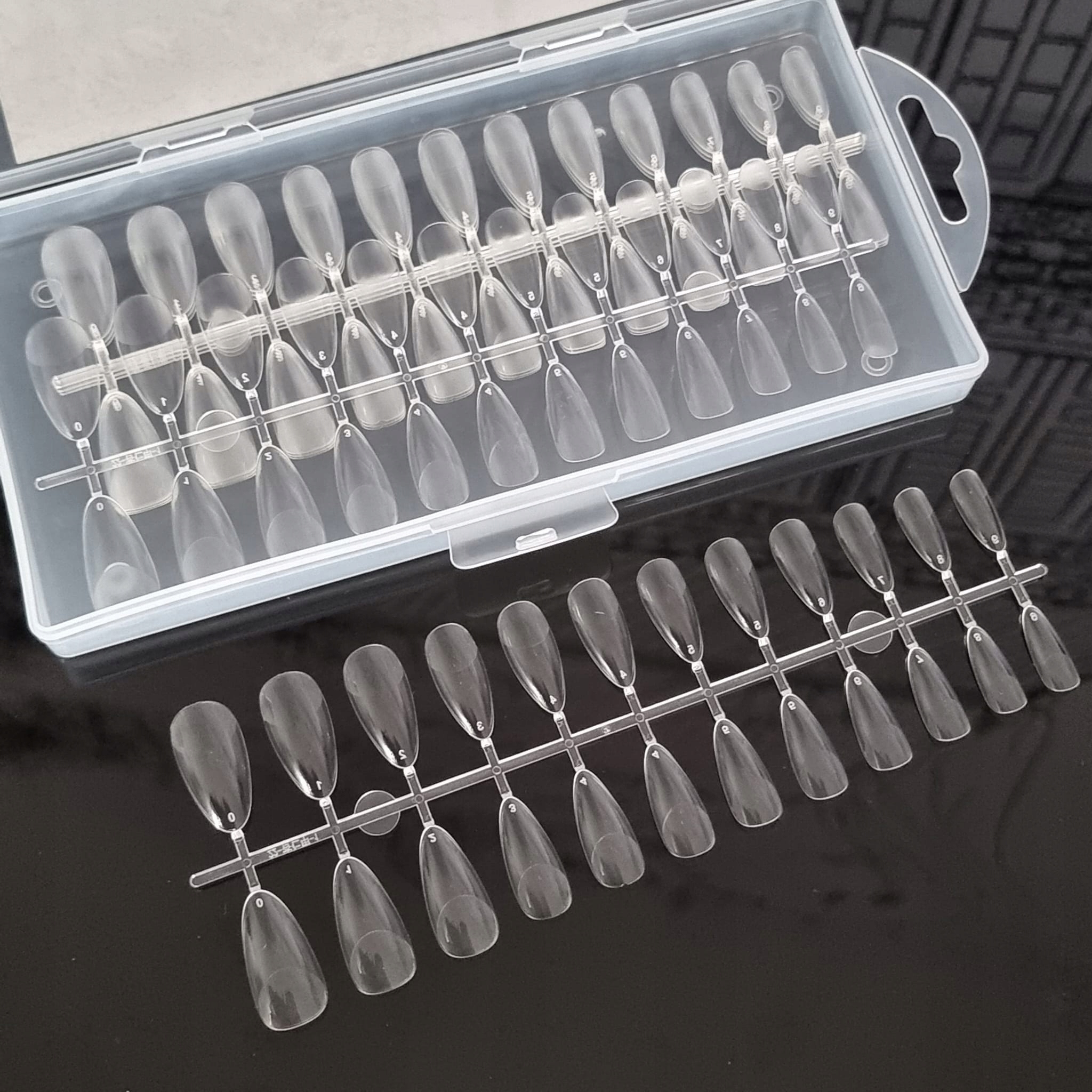 TIPSY FLEXIBLE BEZBARWNE 120SZT ALMOND MIGDAŁ CIENKIE ELASTYCZNE CLEAR Rodzaj Clear