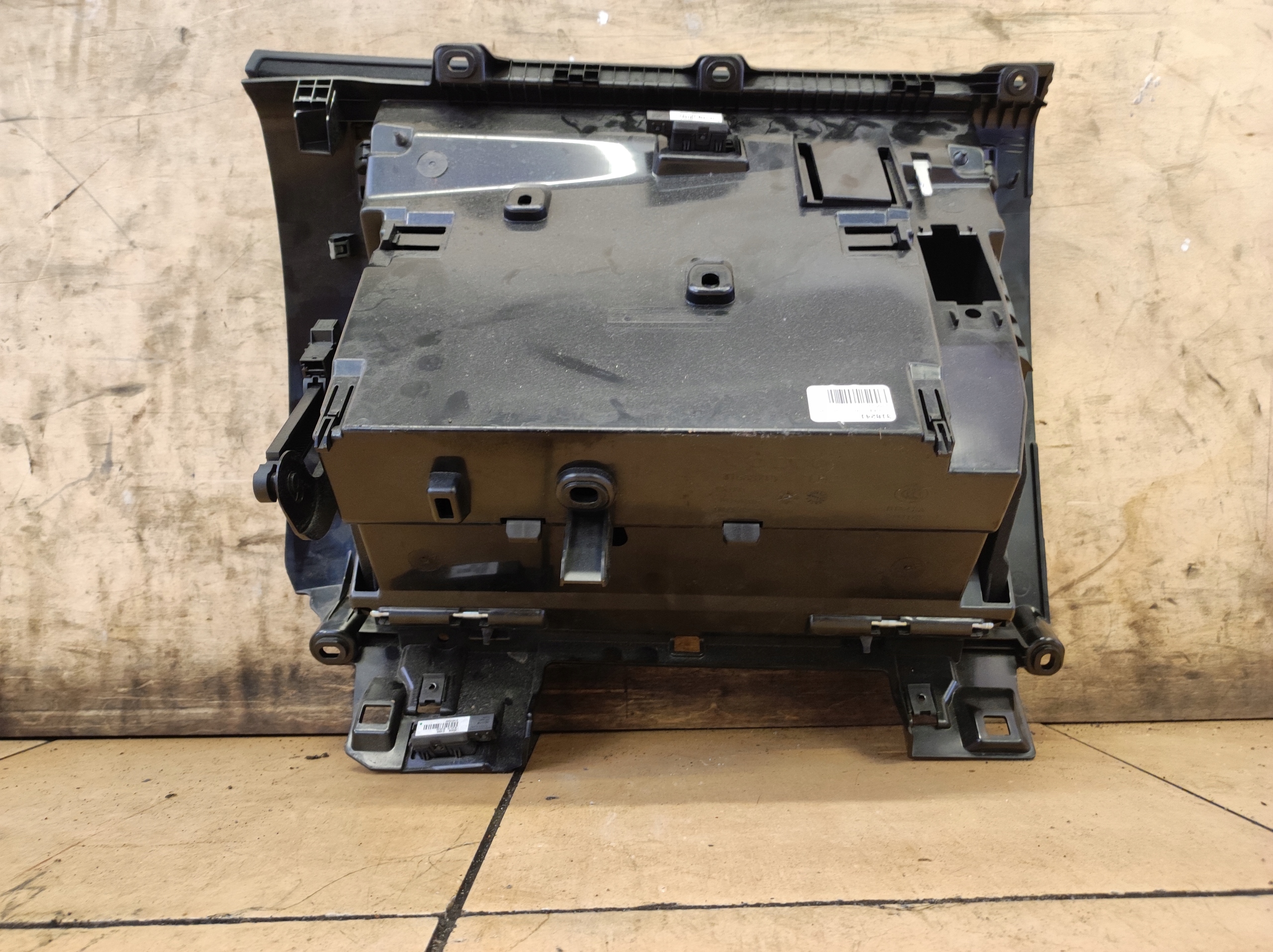 бардачок консоли volvo oe 31688713