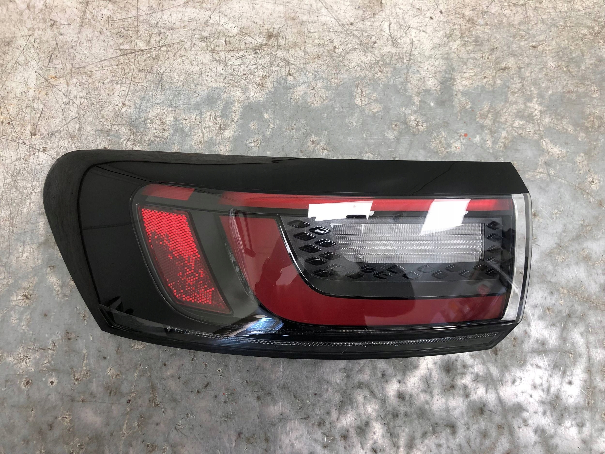 light left rear part VW ID4 ID.4 11A945095