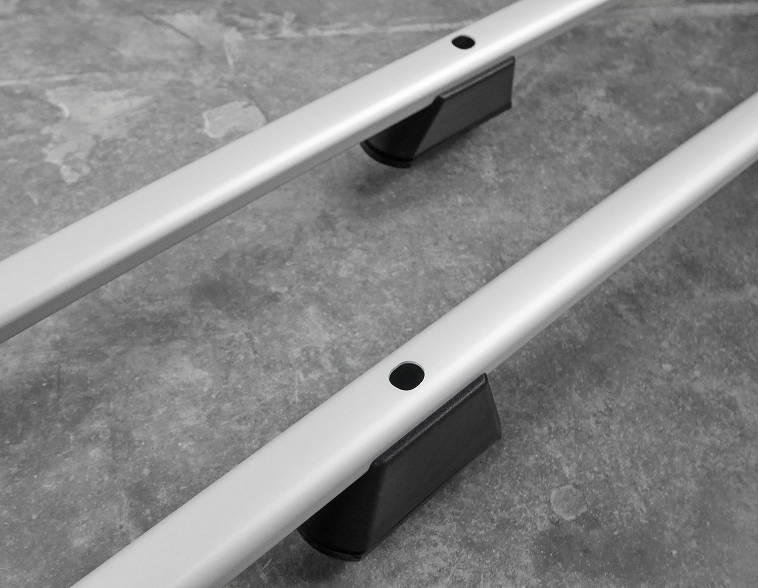 Relingi dachowe FORD TOURNEO CONNECT 2022+ SHORT Producent części Omtec