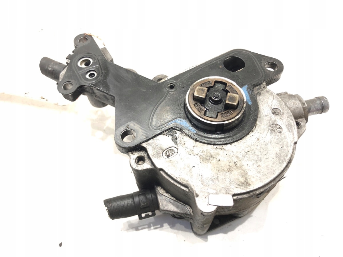 НАСОС ВАКУУМ ШКОДА OCTAVIA II38145209c 1.905km 04-13 ВАКУУМНИЙ