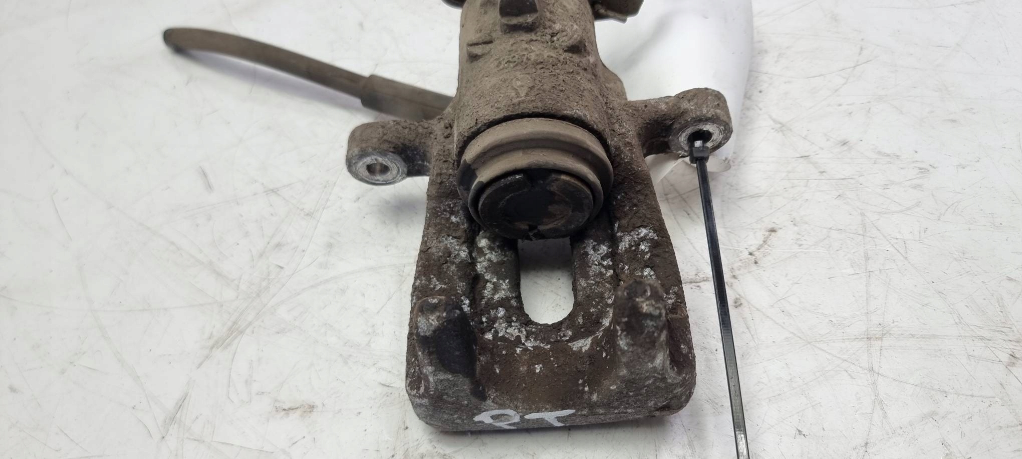 caliper brake rear part right SKODA OCTAVIA III