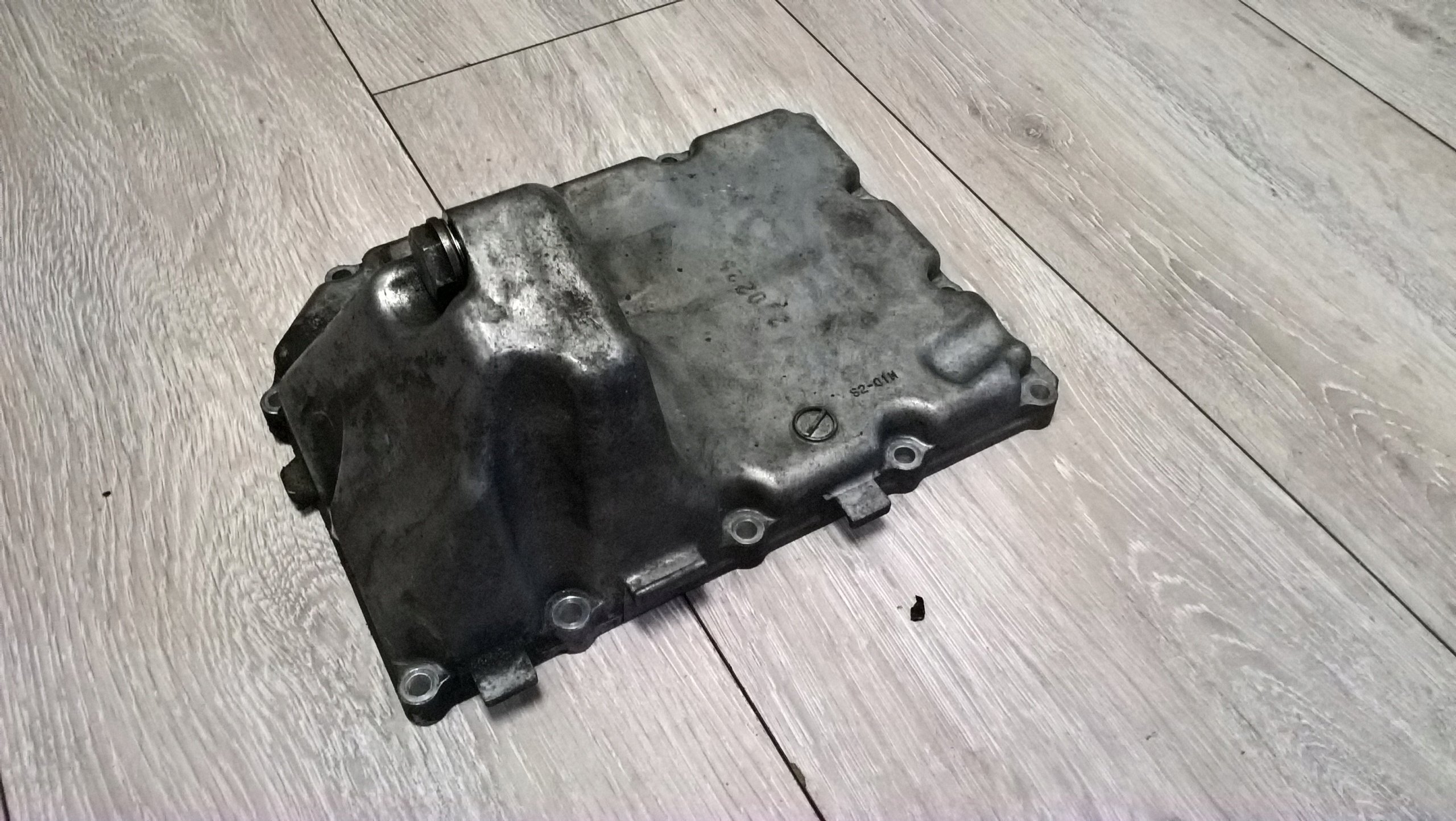 12347777777542 - SUZUKI GSXR 600 750 масляний піддон чаша K6 K7 GSX R