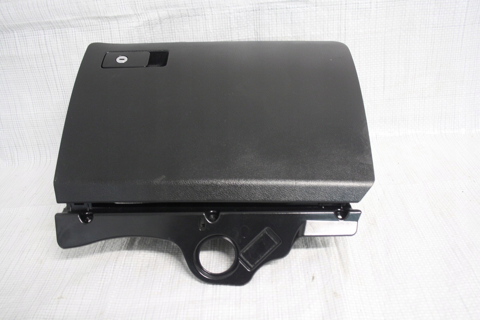 VW PASSAT B6 SCHOWEK PASAŻERA 3C1857114