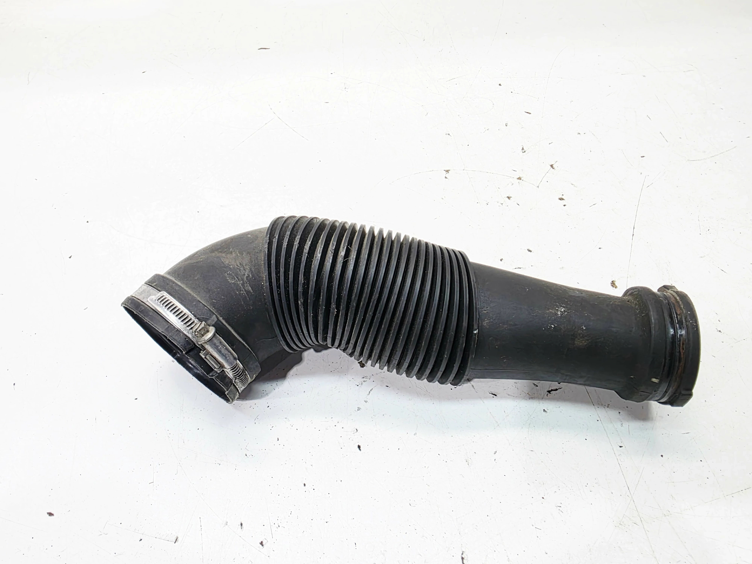 suction pipe air AUDI A4 B8 A5 8R Q5 8R A6 C7 A7 059129629