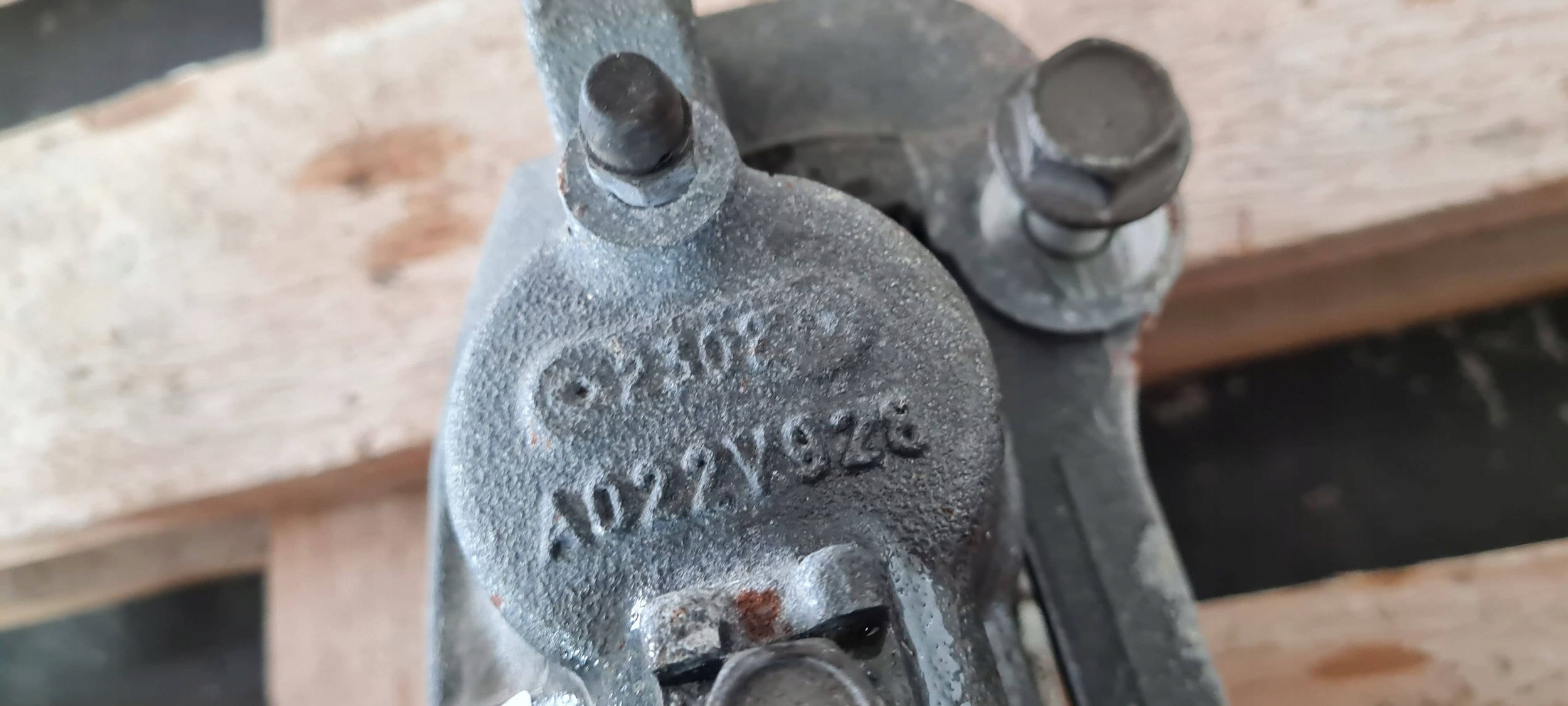 Chrysler Pacifica 2022 caliper brake right front front 3.6 V6