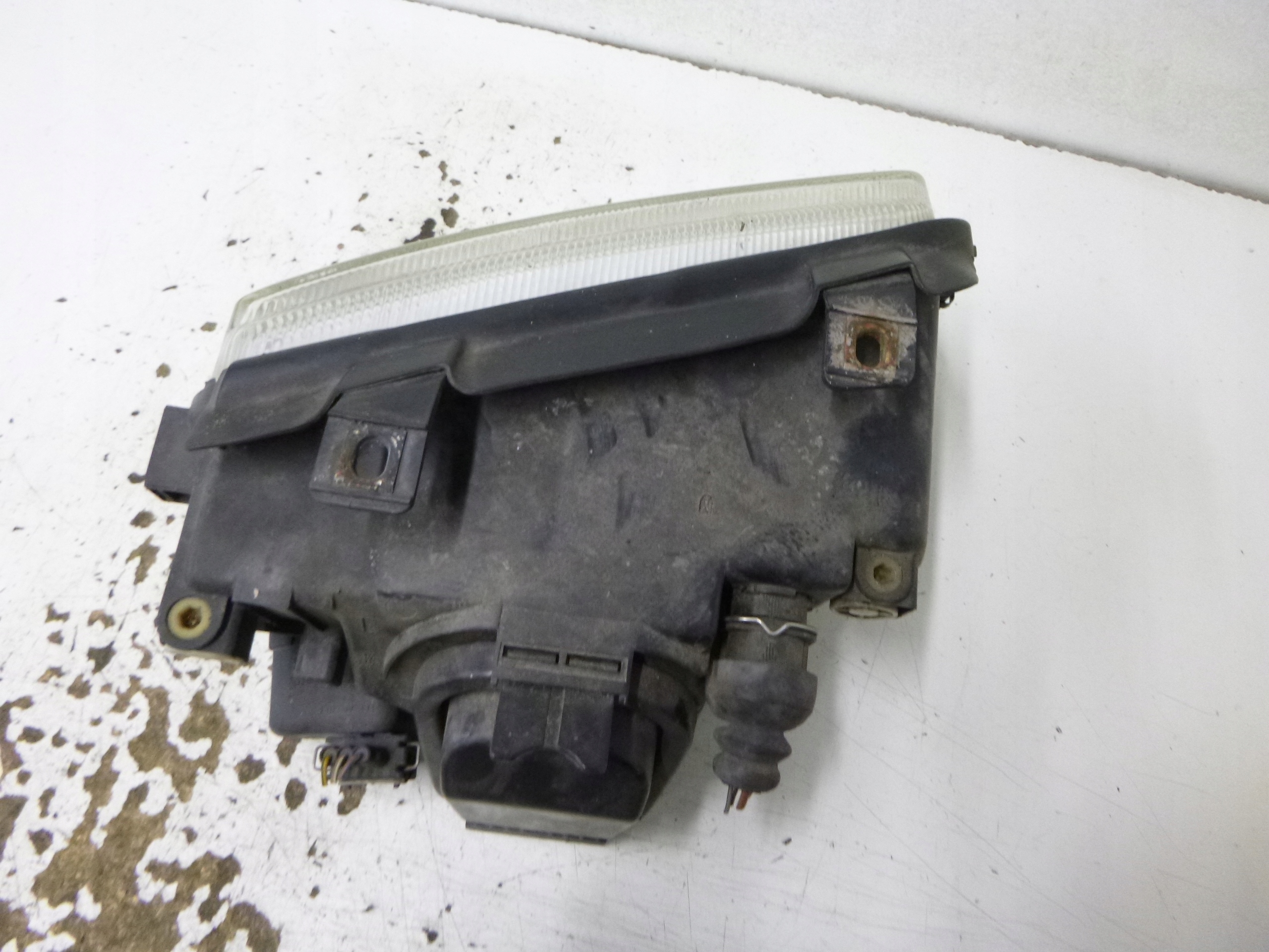 light front left Audi A4 B5 VALEO 8D0941003A original 1994 –1998