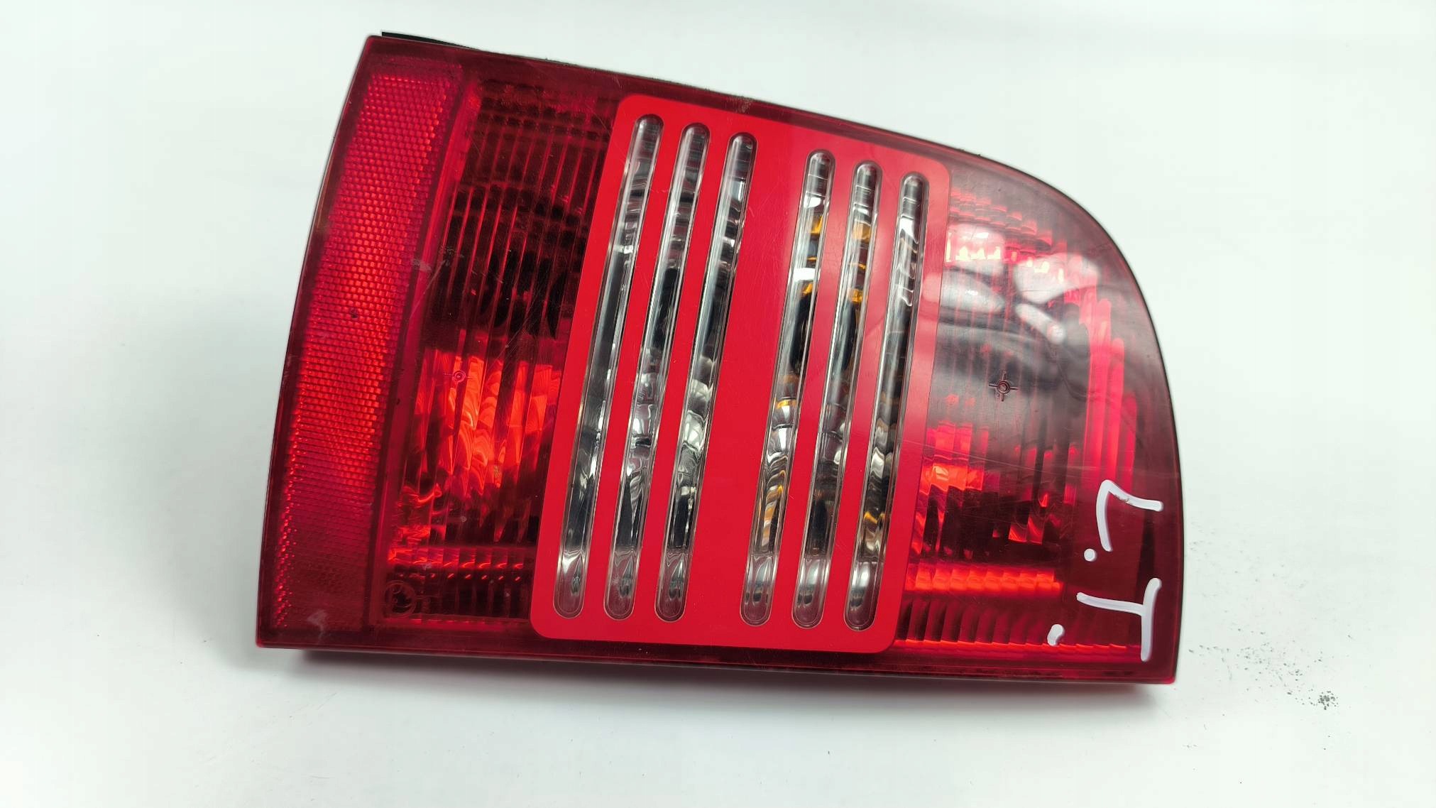light left rear part 1U9945095 SKODA OCTAVIA and KOMBI