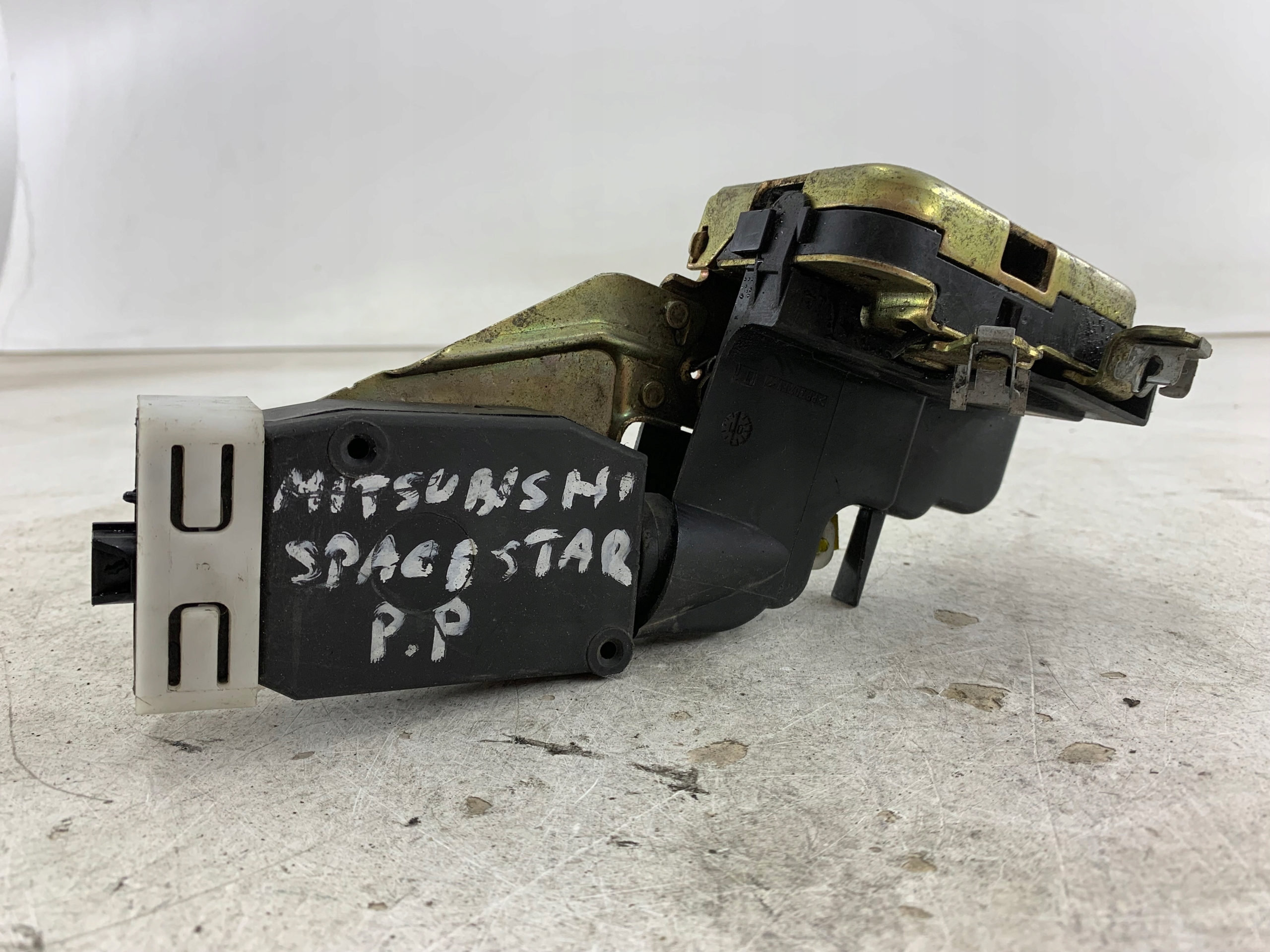 MITSUBISHI SPACE STAR and lock door right front
