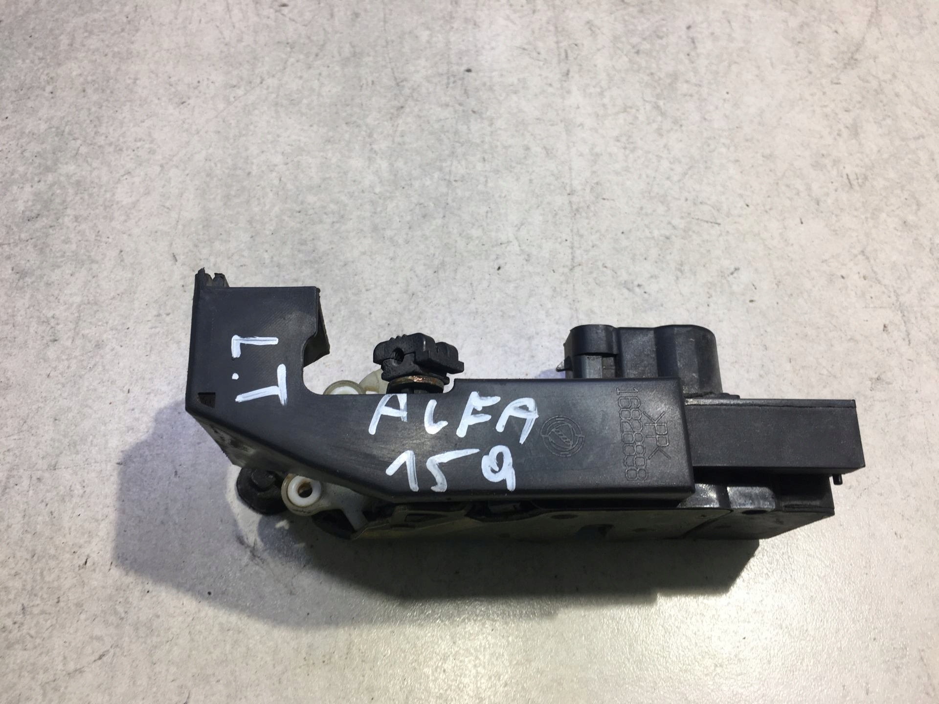 lock door left rear part ALFA ROMEO 156