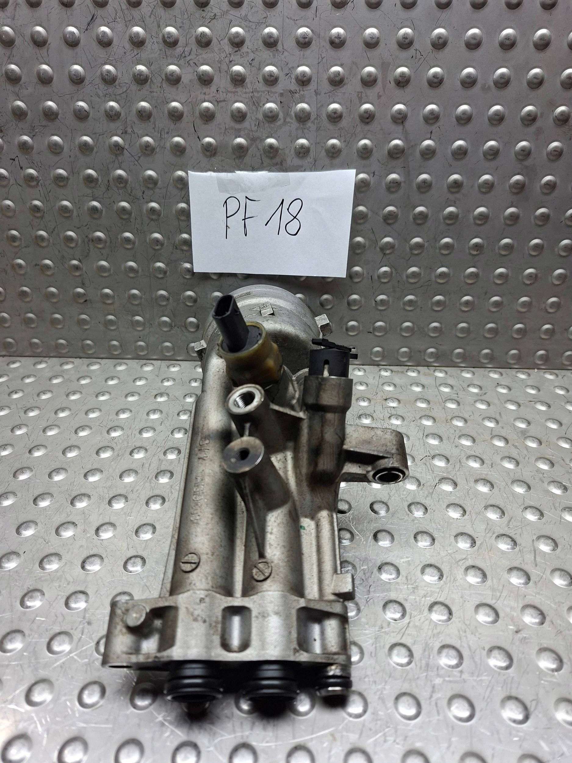 Ölfiltergehäuse LAND ROVER JAGUAR E-PACE 17- 2.0 D G4D3-6714-A