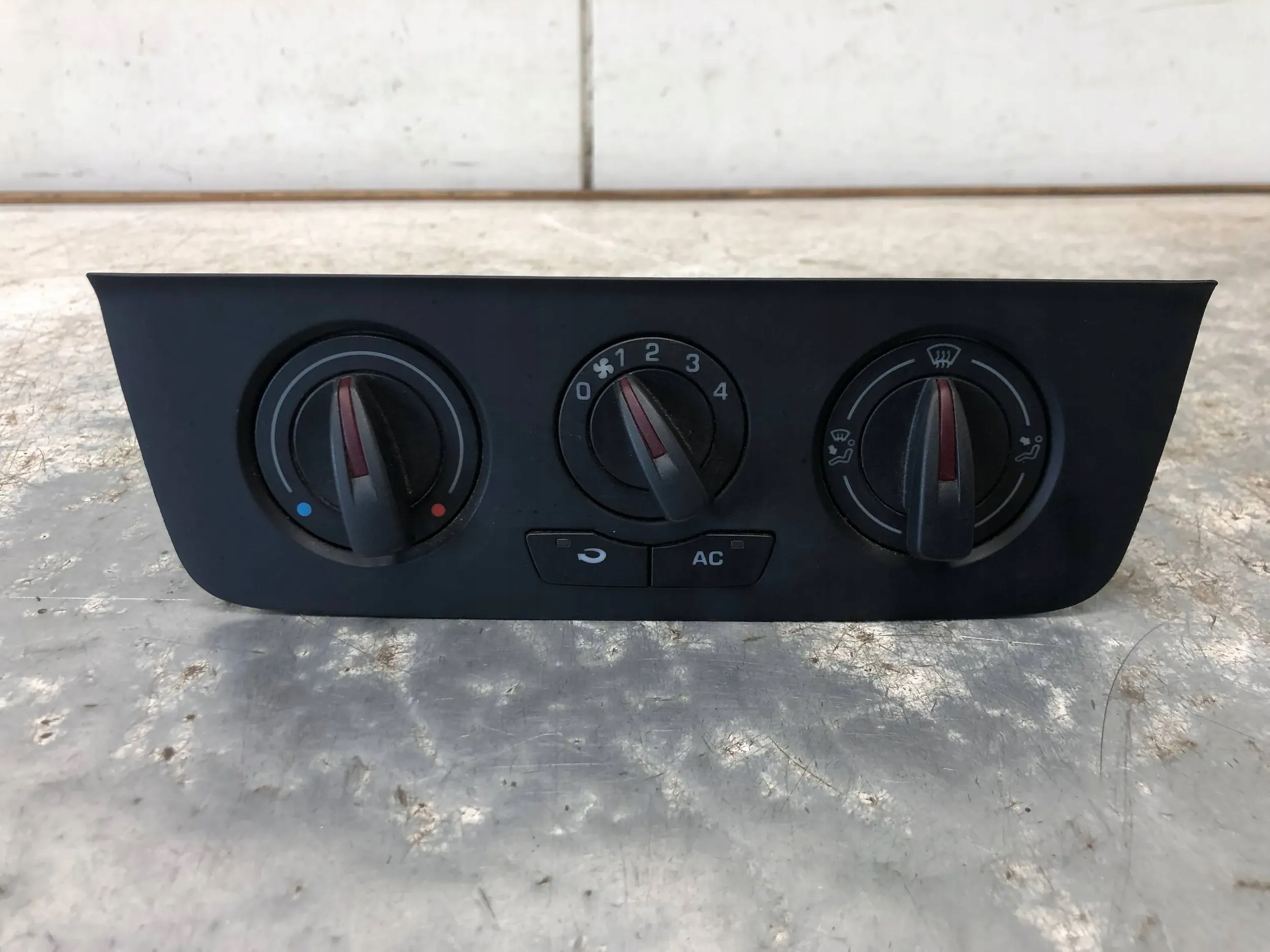 Unite commande clima SEAT IBIZA IV 6J0820045A