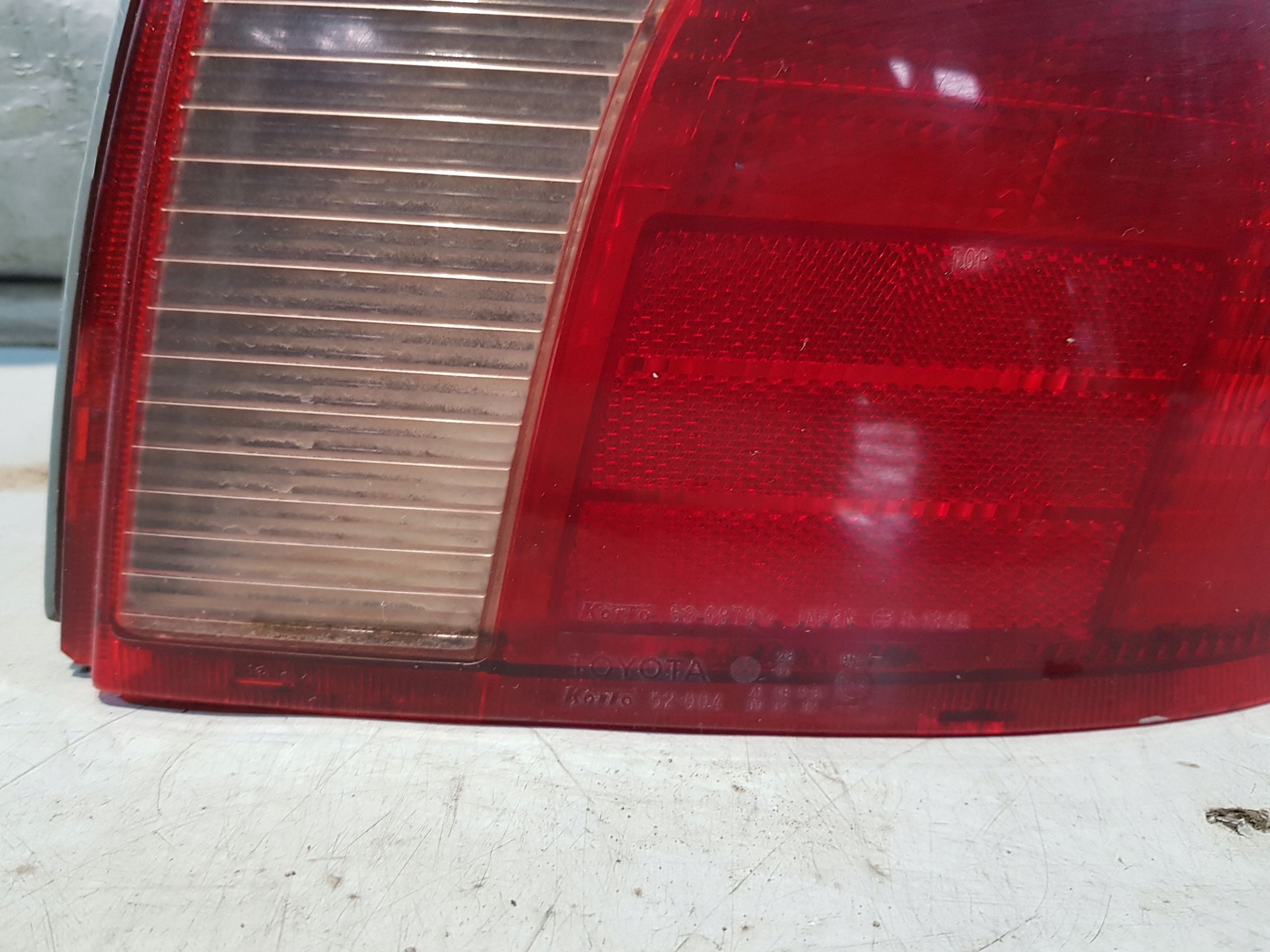 light rear part rear right Toyota Yaris and