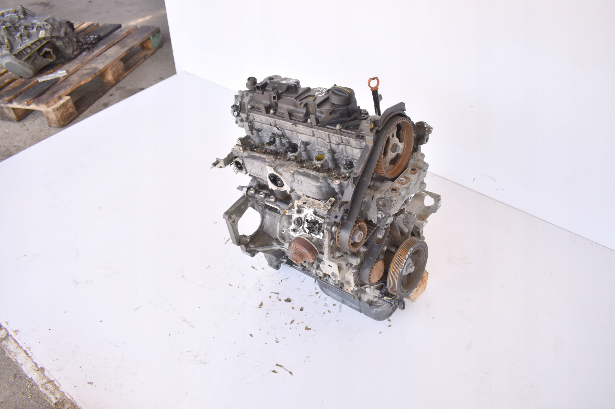 engine CITROEN C3 PEUGEOT 208 and 1.4 HDI 8HP
