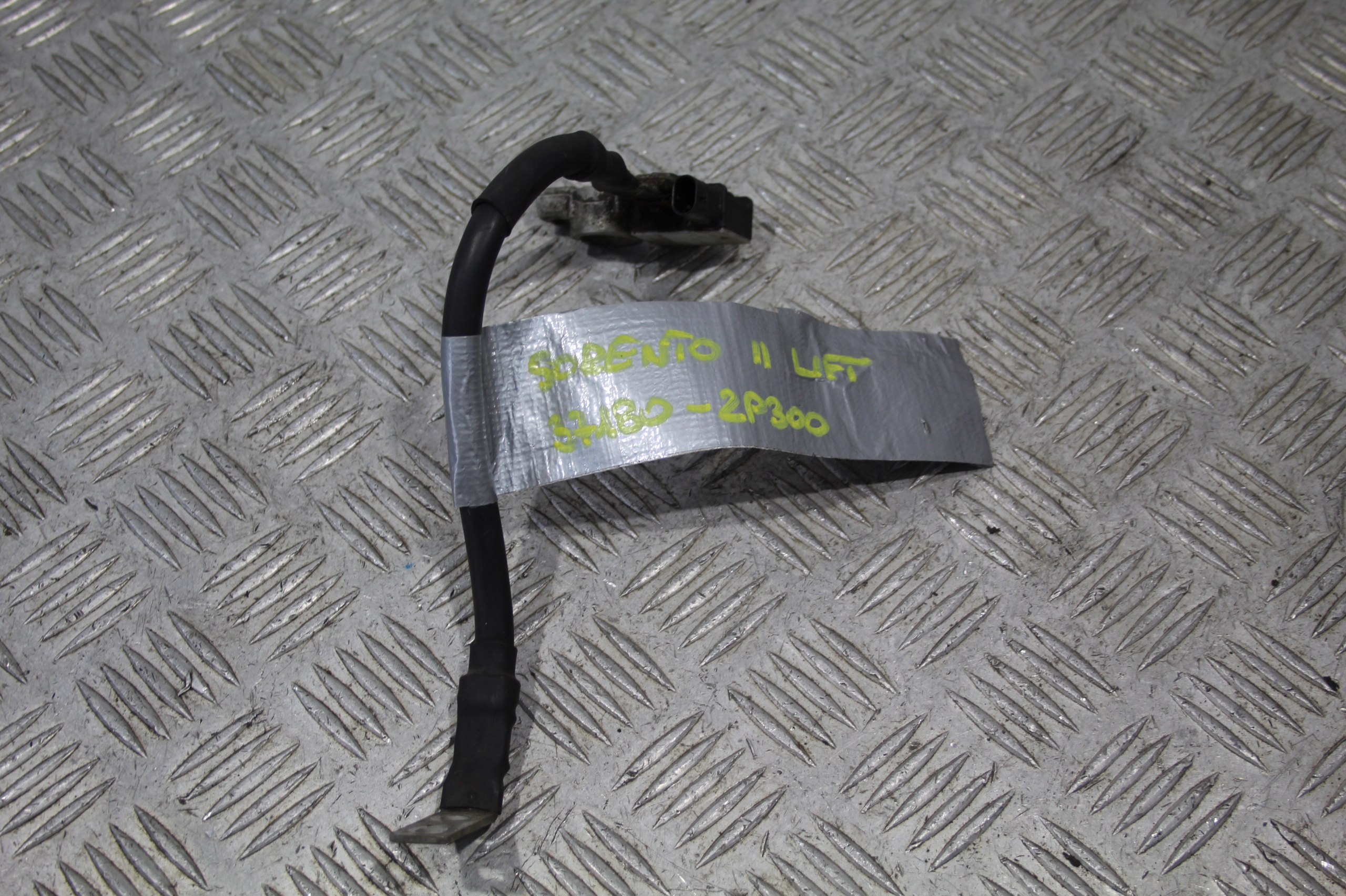 37180-2P300 - КЛЕМА МИНУС АККУМУЛЯТОР KIA SORENTO II LIFT