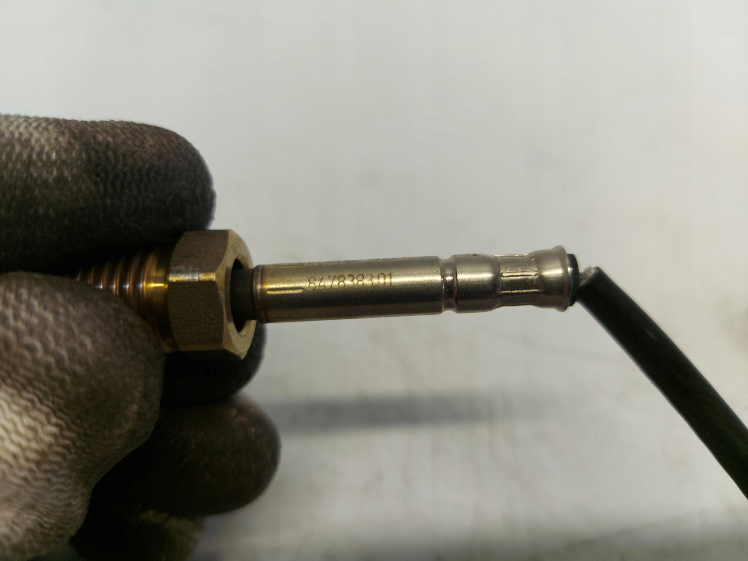 BMW U06 220d Sensor TEMPERATURY Gase 8478383-01