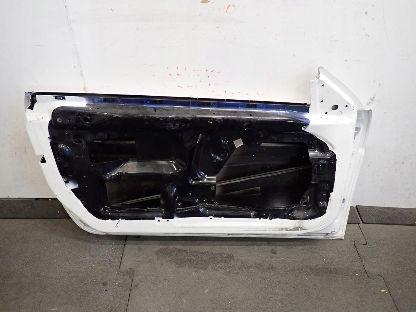 dveře předek přední levé BMW 6 E63 E64 2003-2010