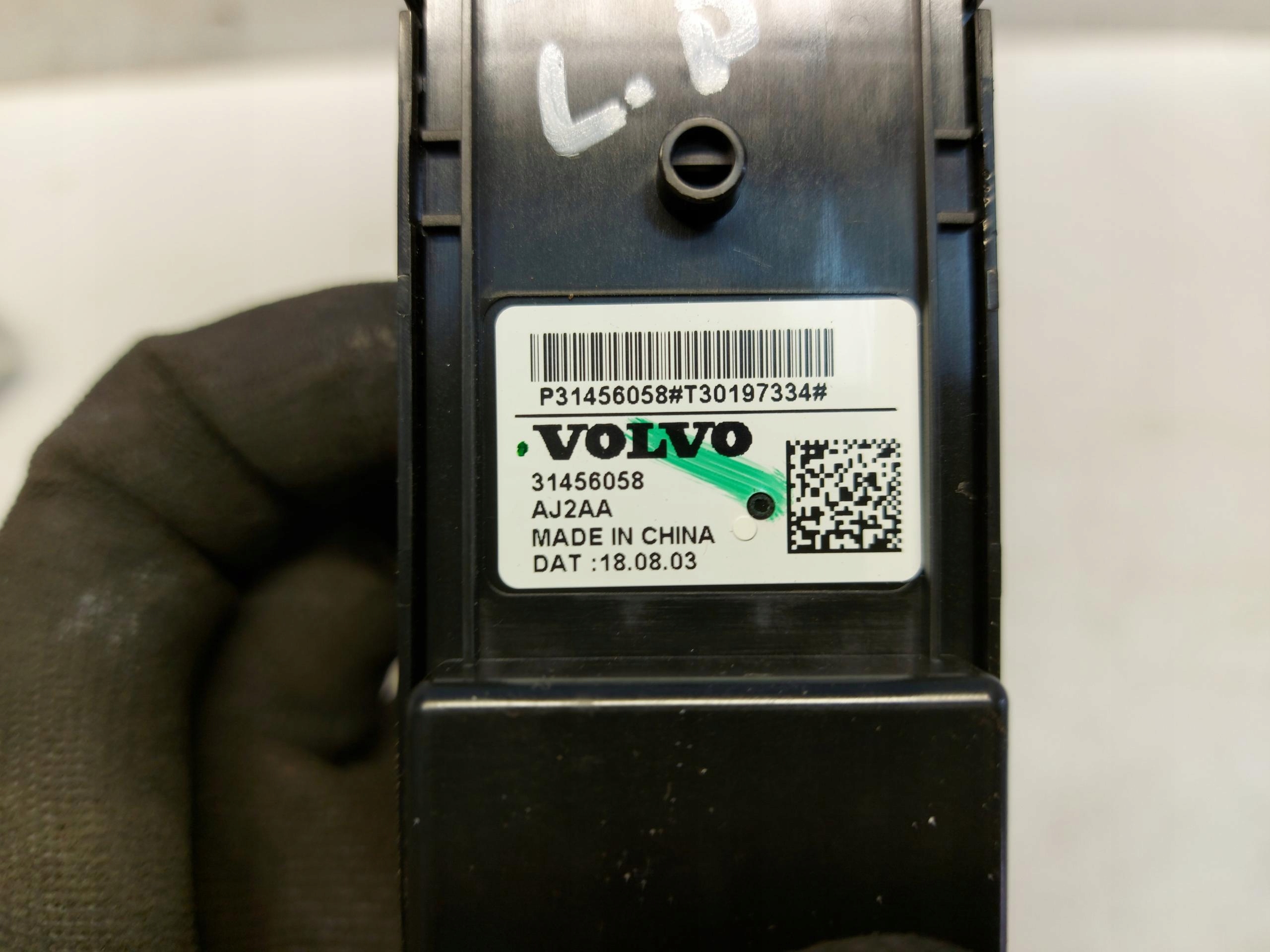 VOLVO XC40 window control switch windows left front
