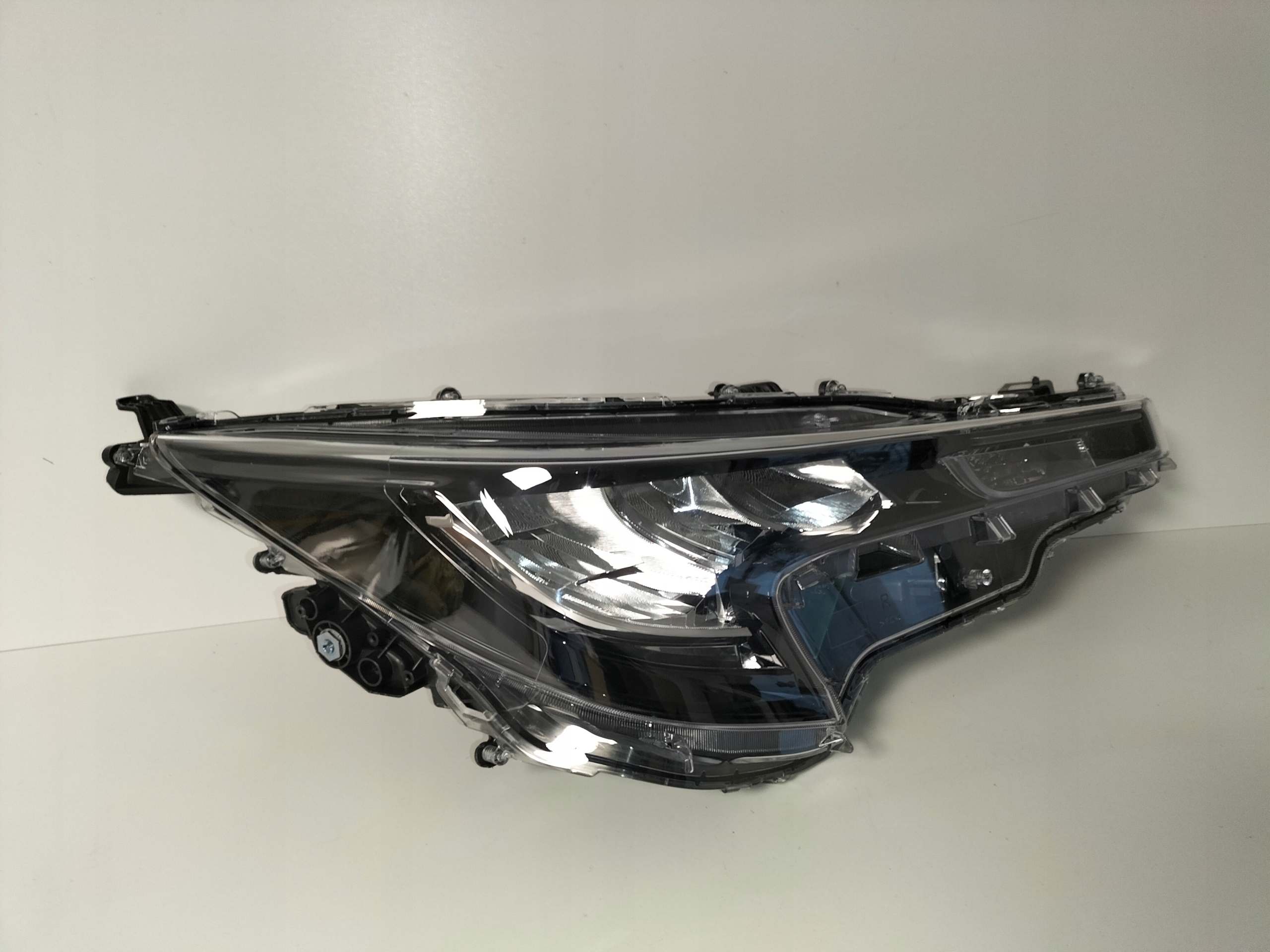 light front reflektor right TOYOTA COROLLA E21 18-22 HB/KOMBI FULL LED