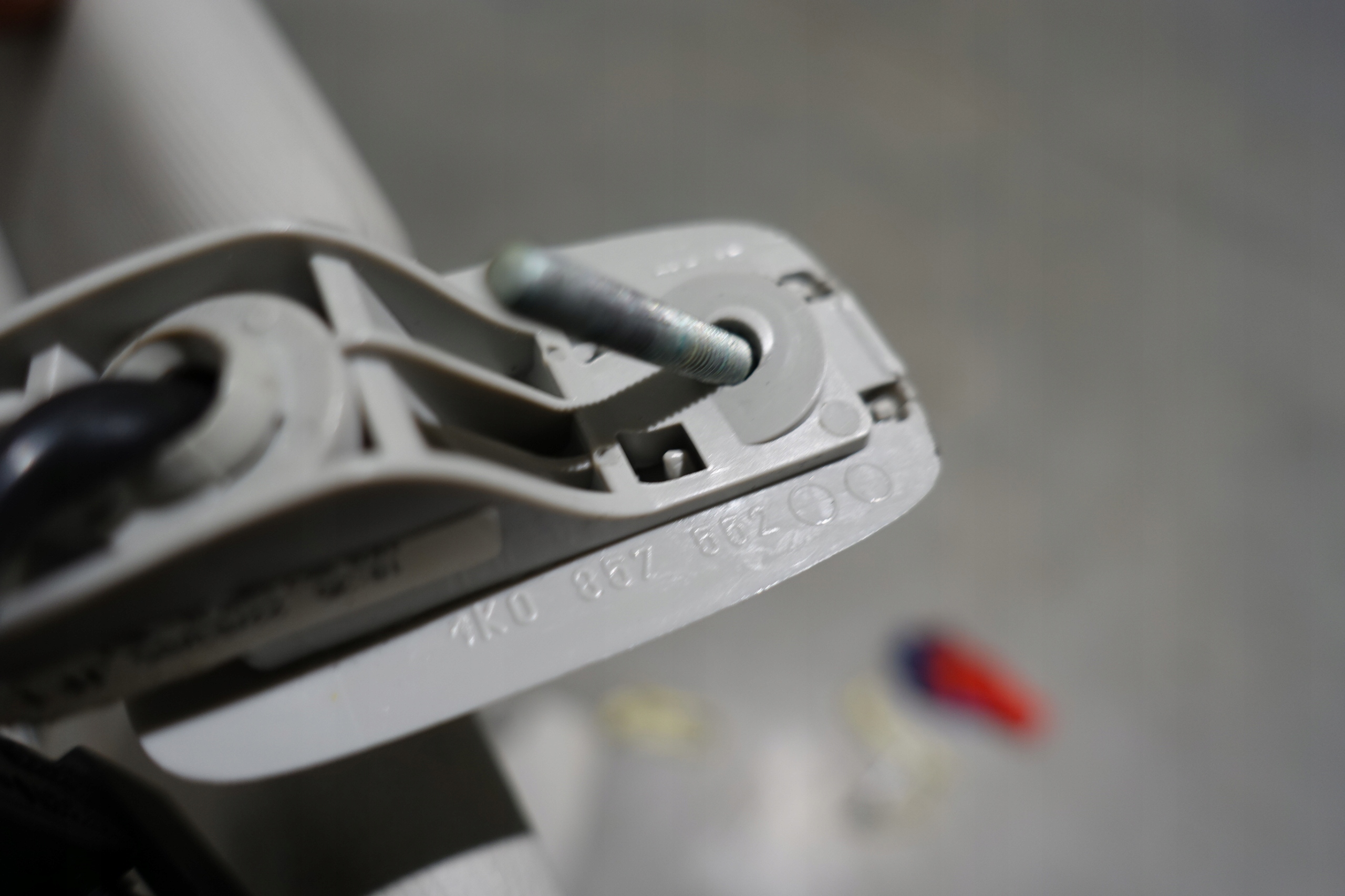 солнцезащитный козырек vw Golf V 1K0857552