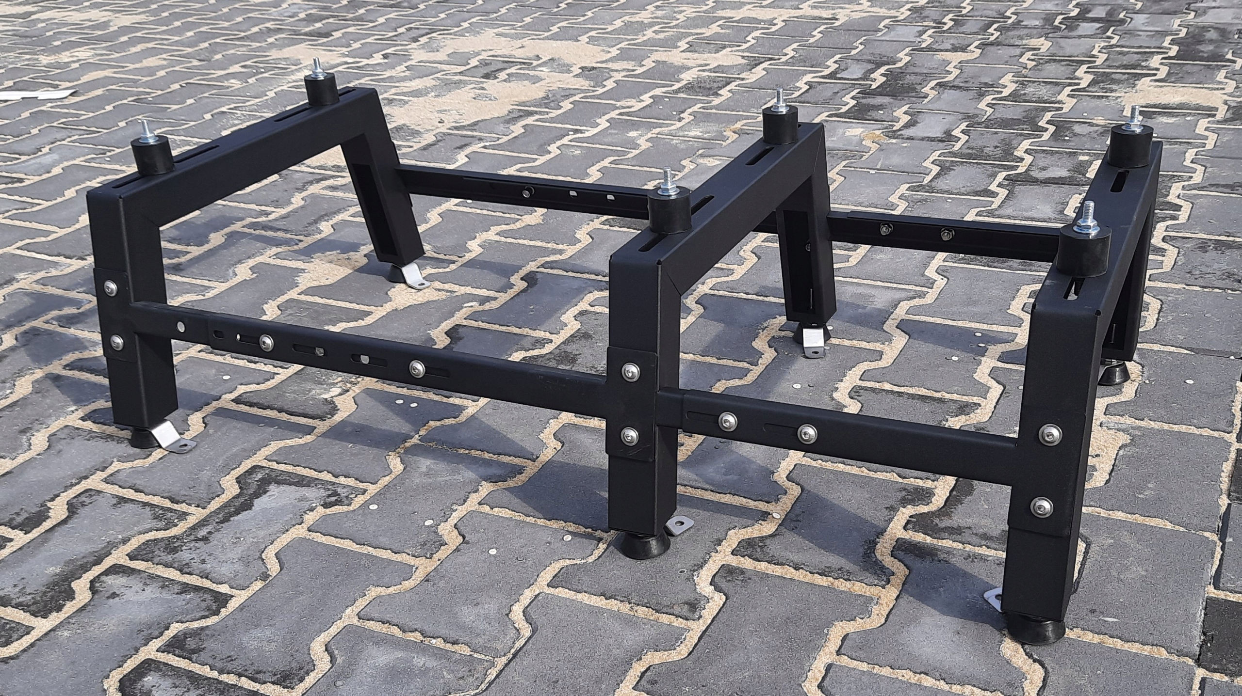 Stojak, wspornik do pomp ciepła monoblok PCS 550M