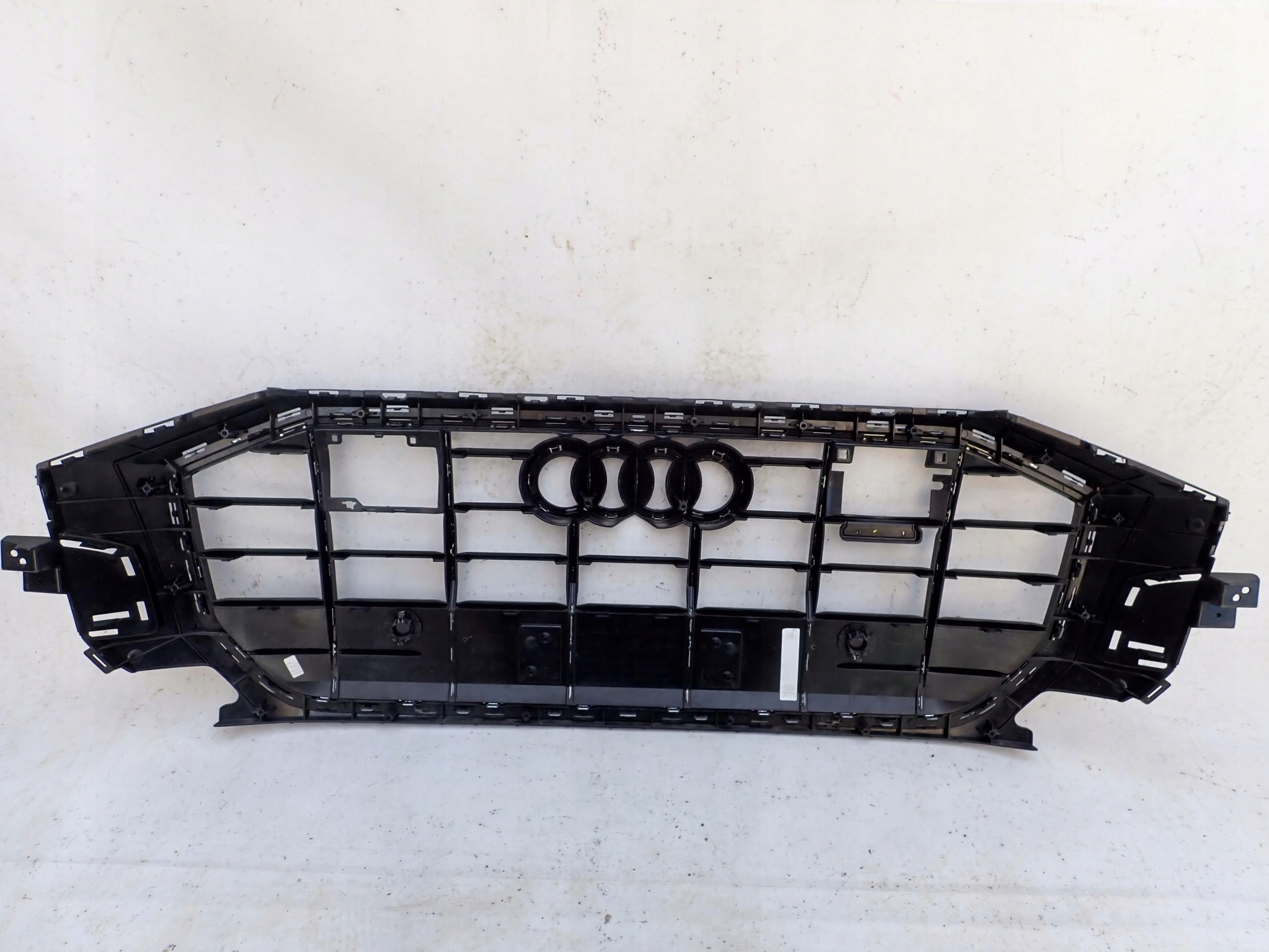 AUDI Q8 SQ8 18-> grill grille PDC