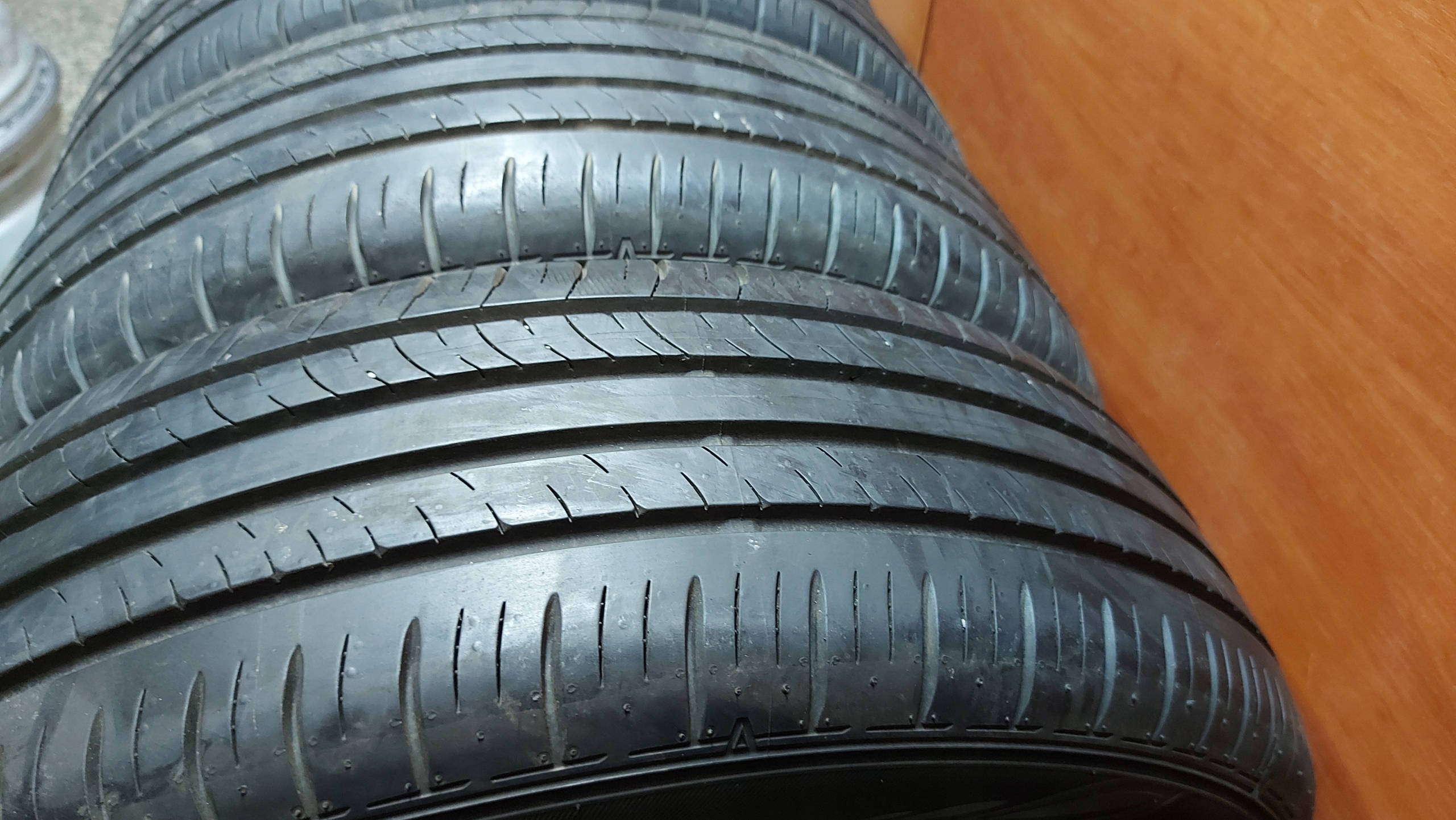 DUNLOP ENASAVE EC300+ 215/60R17 tyres summer 6,5mm