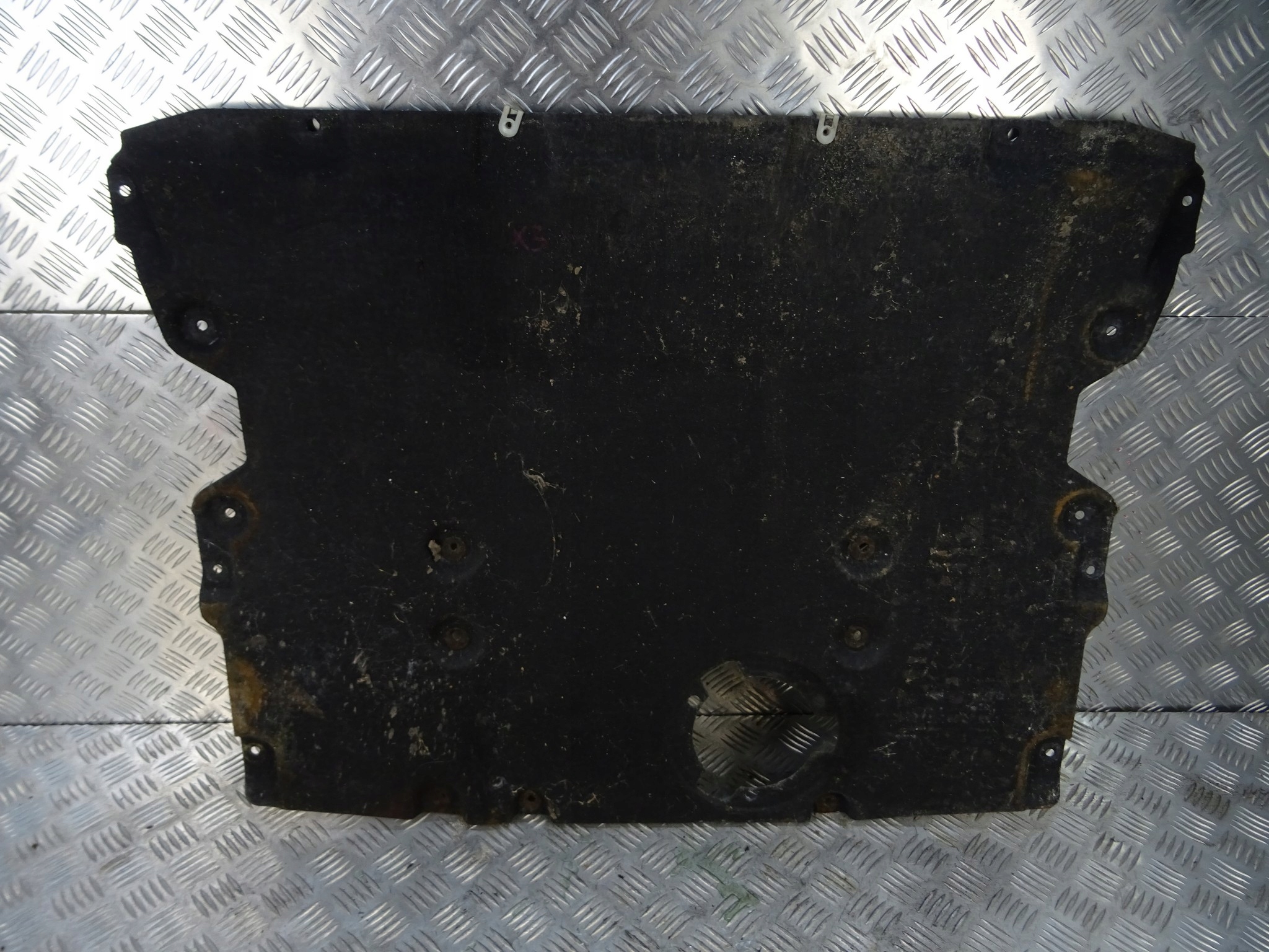 BMW X3 G01 cover below engine
