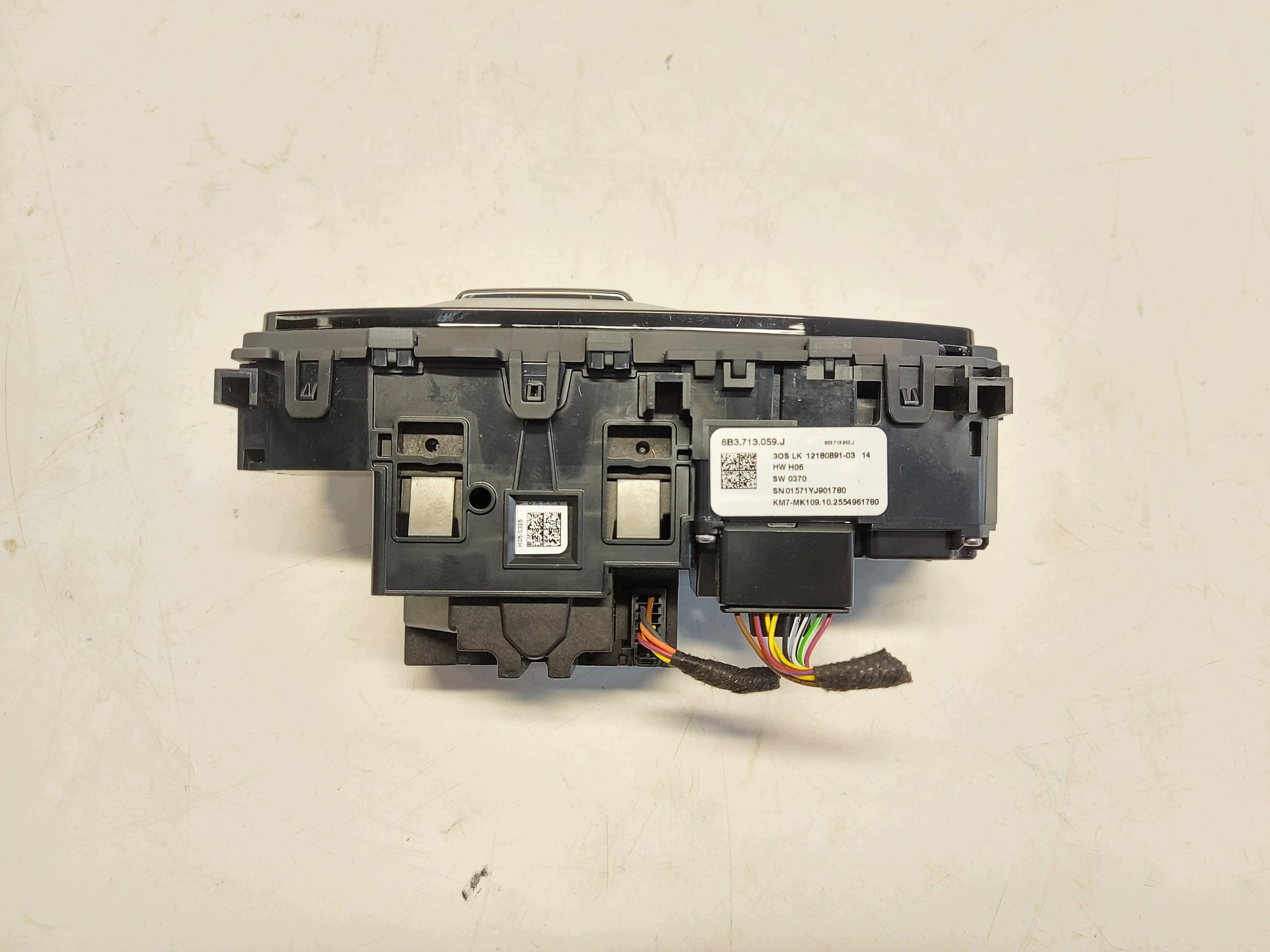 AUDI A5 8B3 B10 AVANT switch changes of the gear 8B3713059J