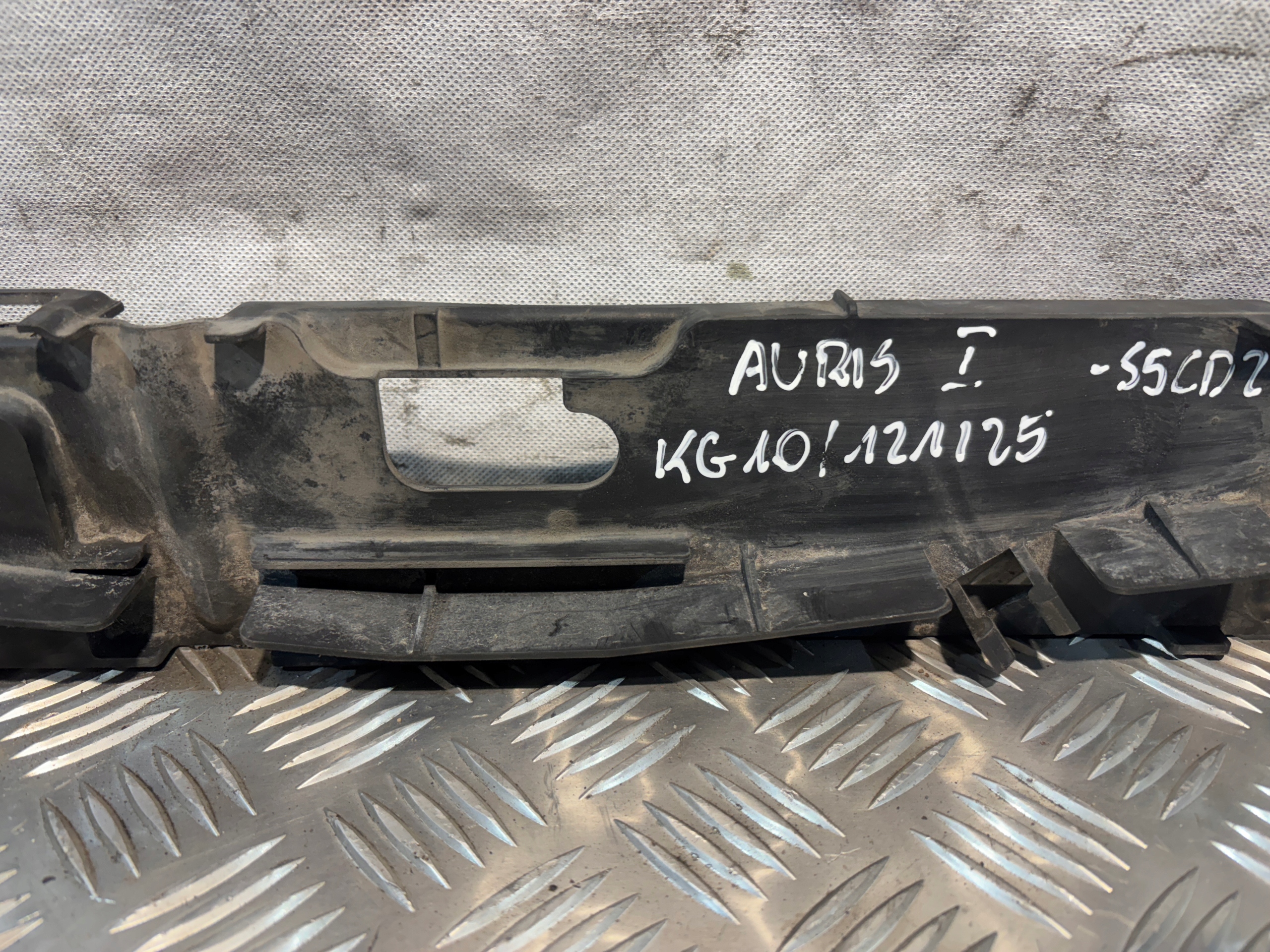 staffa radiatore Toyota Auris e 1 1,4 D-4D MF122410-150