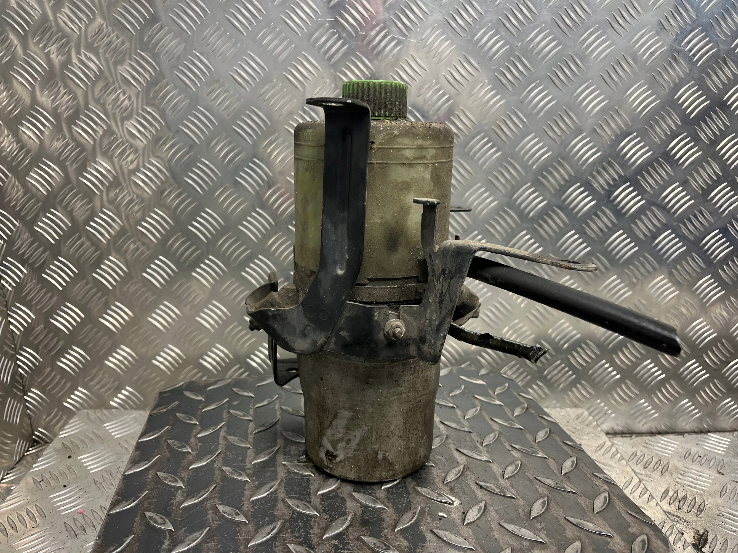 servo pump electrical SKODA FABIA 2 6R0423156